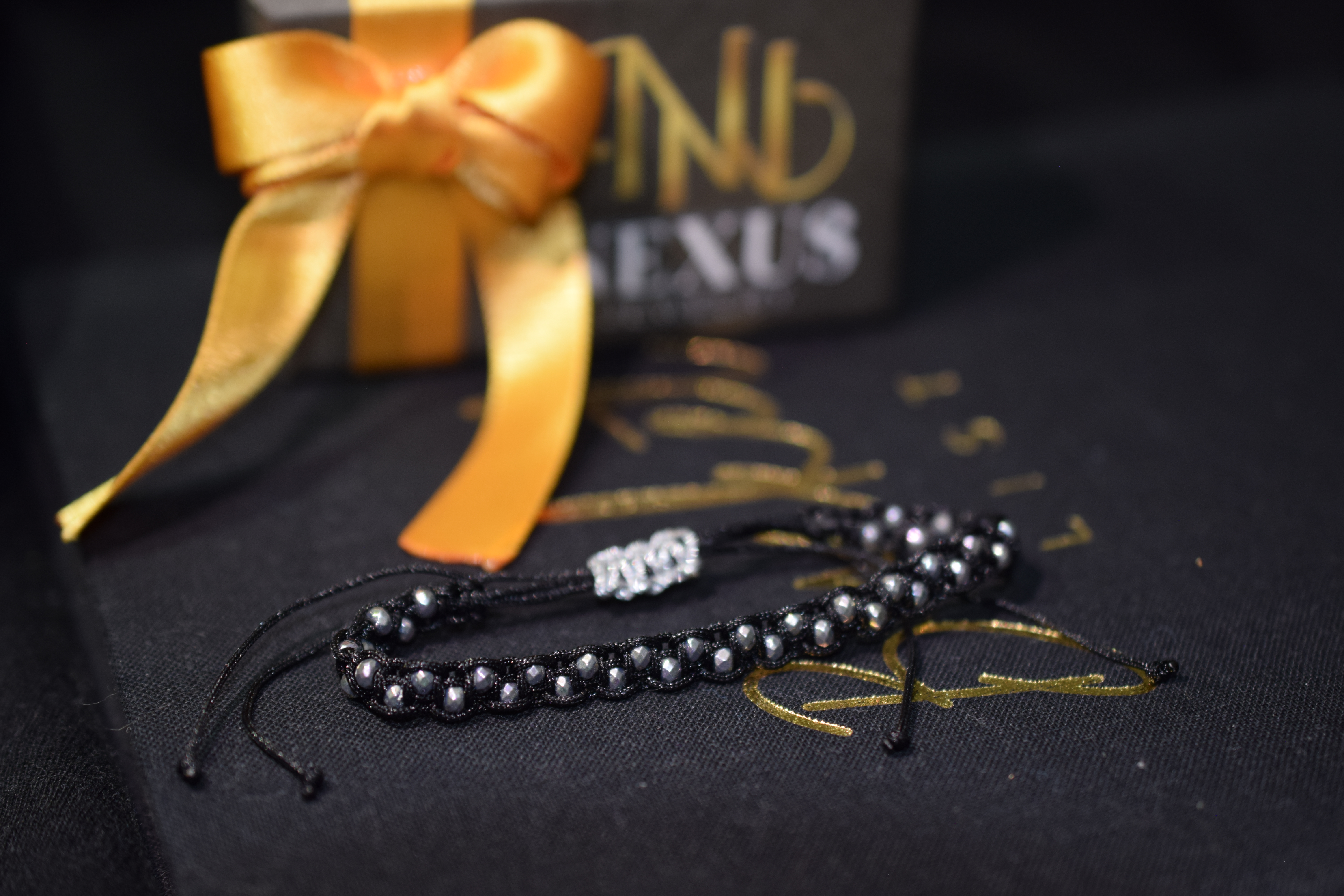 Pulsera de cuentas plateadas hematita