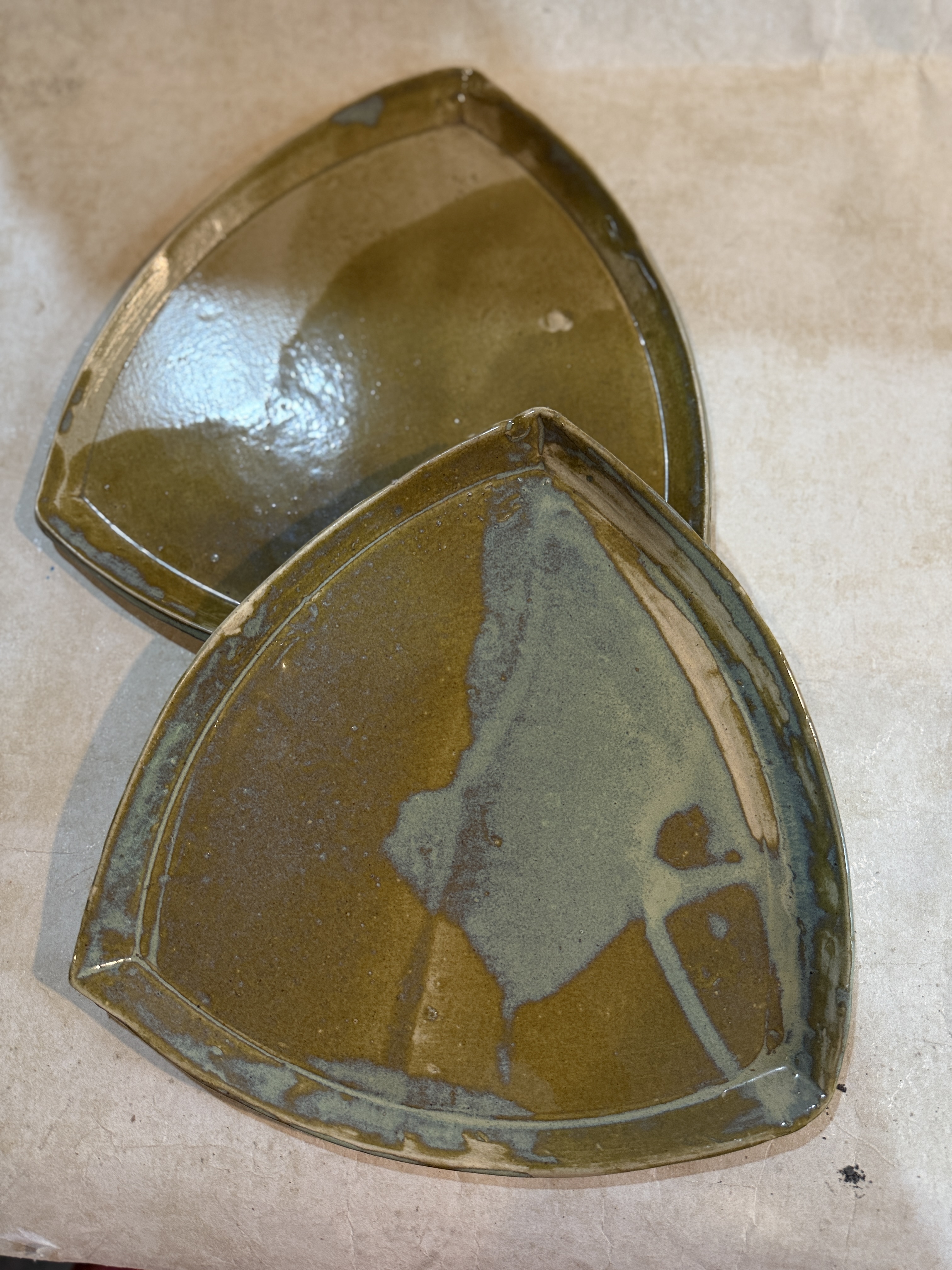 Space -Set of 2 Triangle Crafted Plate