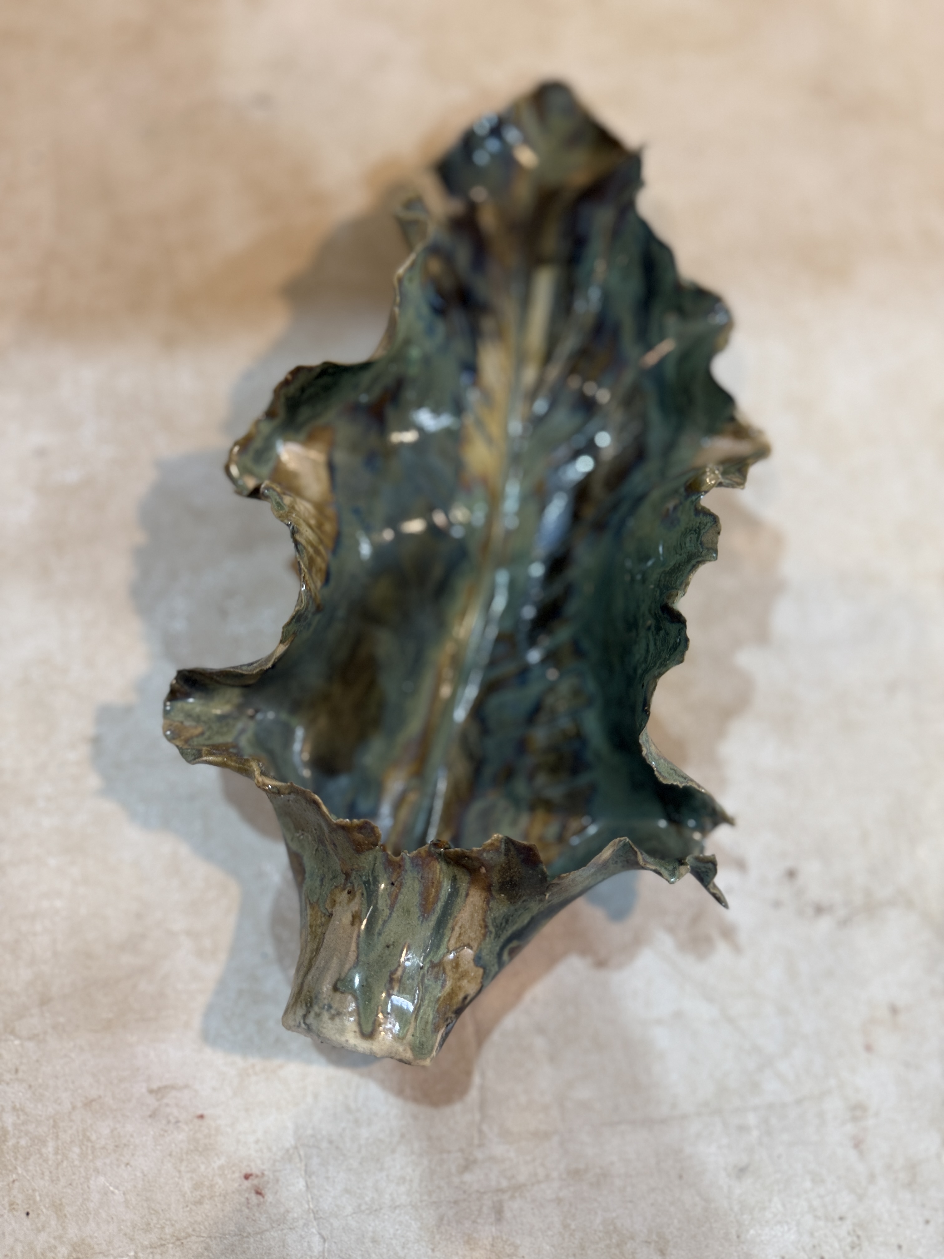 Clara -Handcrafted Ceramic Leaf Bowl