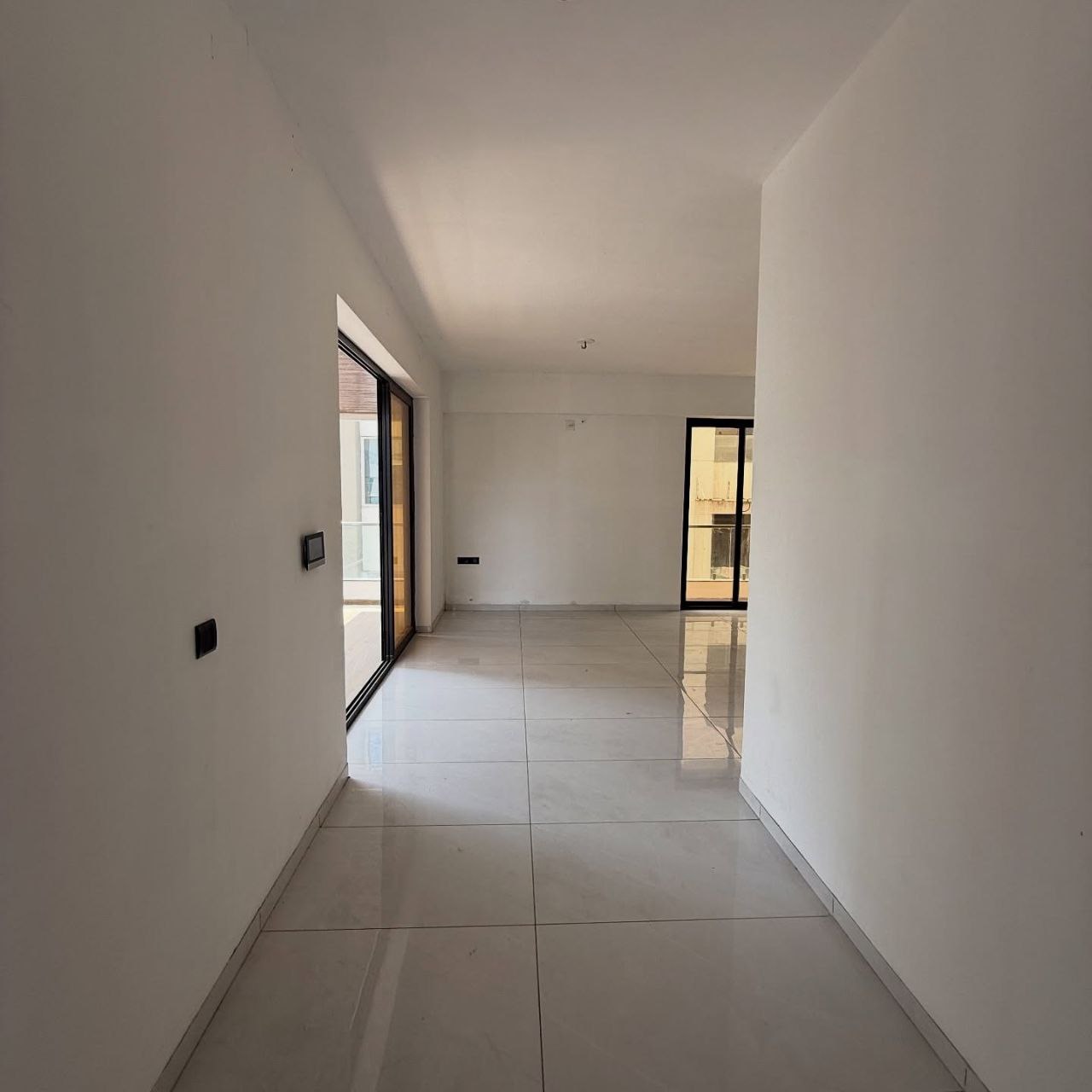 🏡 Your Dream 3BHK Awaits in New Alkapuri – Ready to Move!