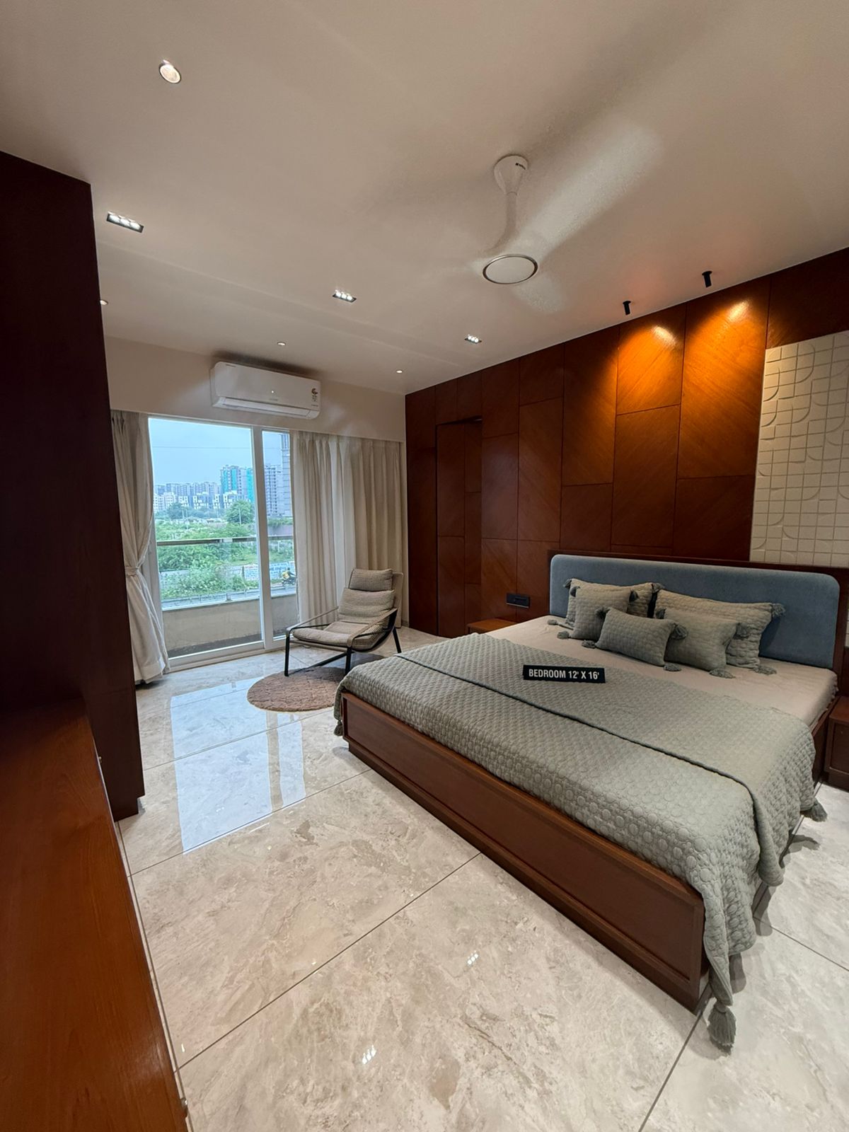 🏙 4BHK Luxury Flat