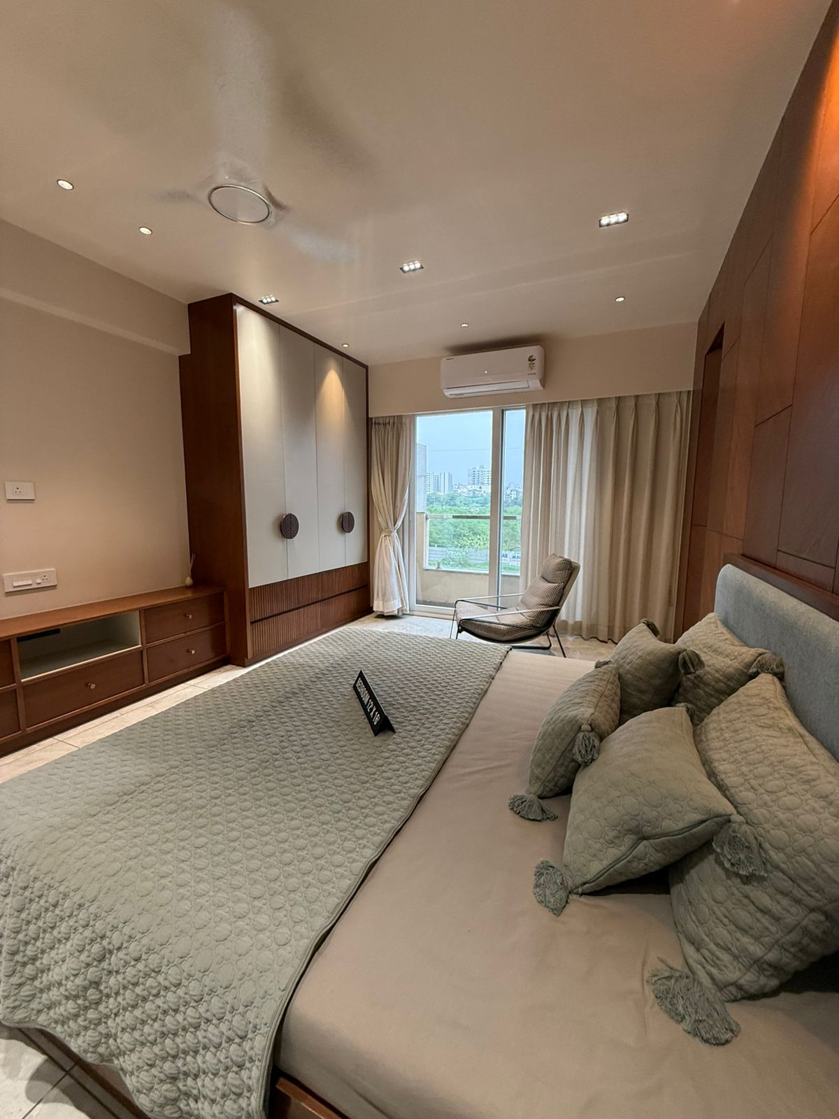 🏙 4BHK Luxury Flat