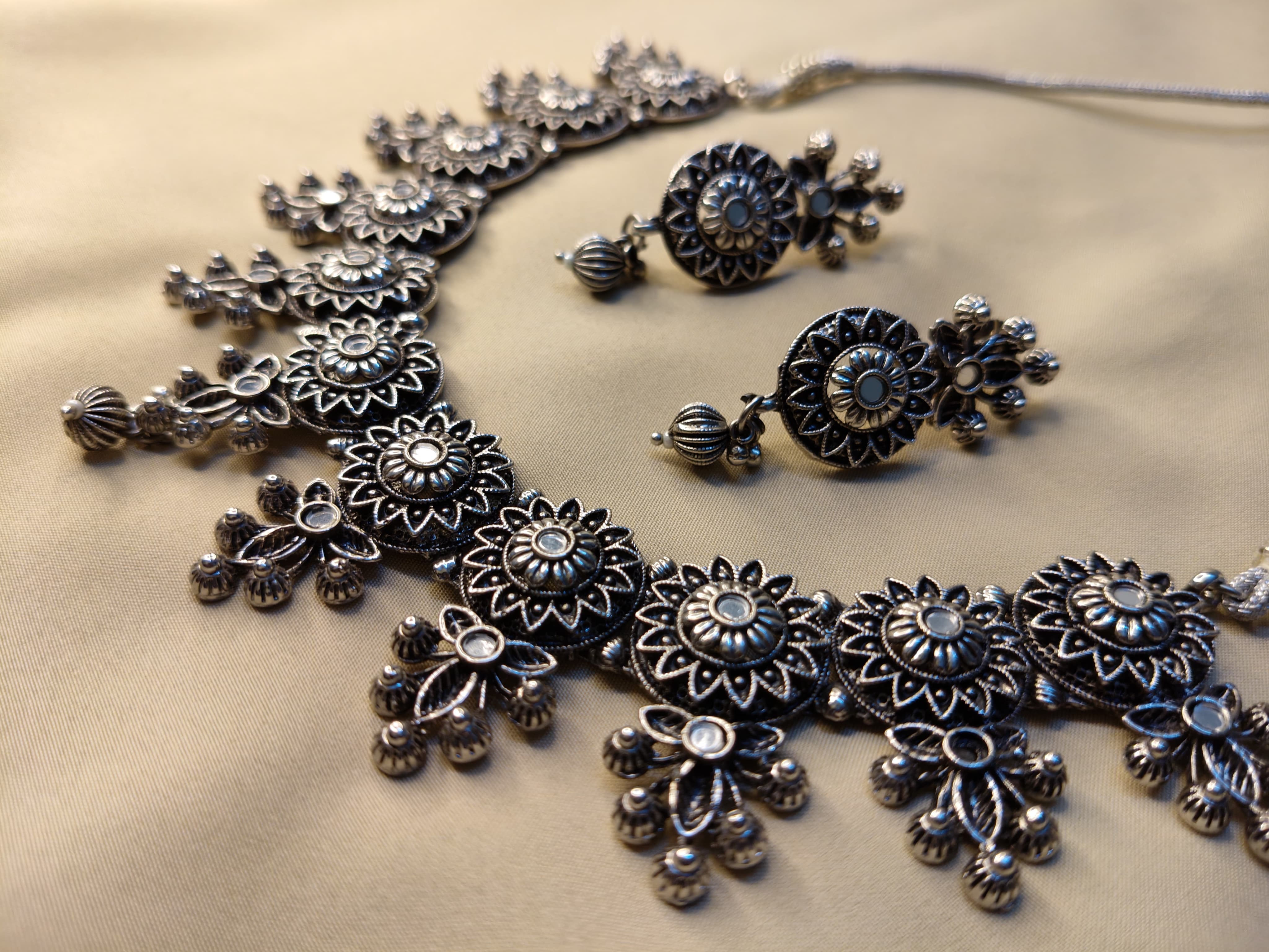 Antique Silver Floral Jewellery Set