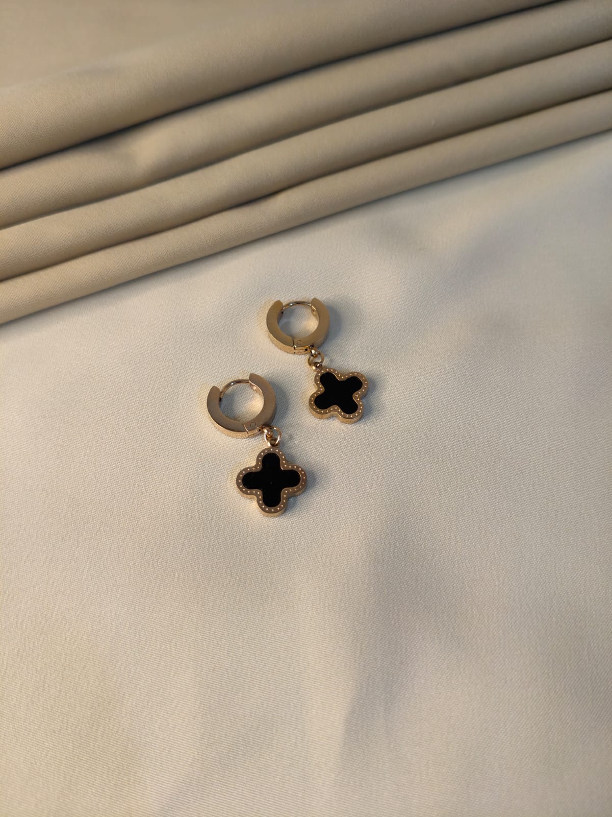 Elegant Black Clover Earrings