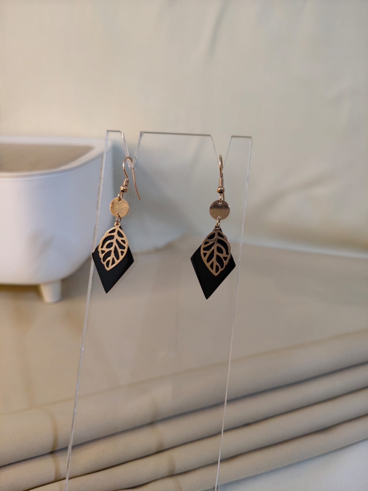 Leaf Design Dangle Earrings