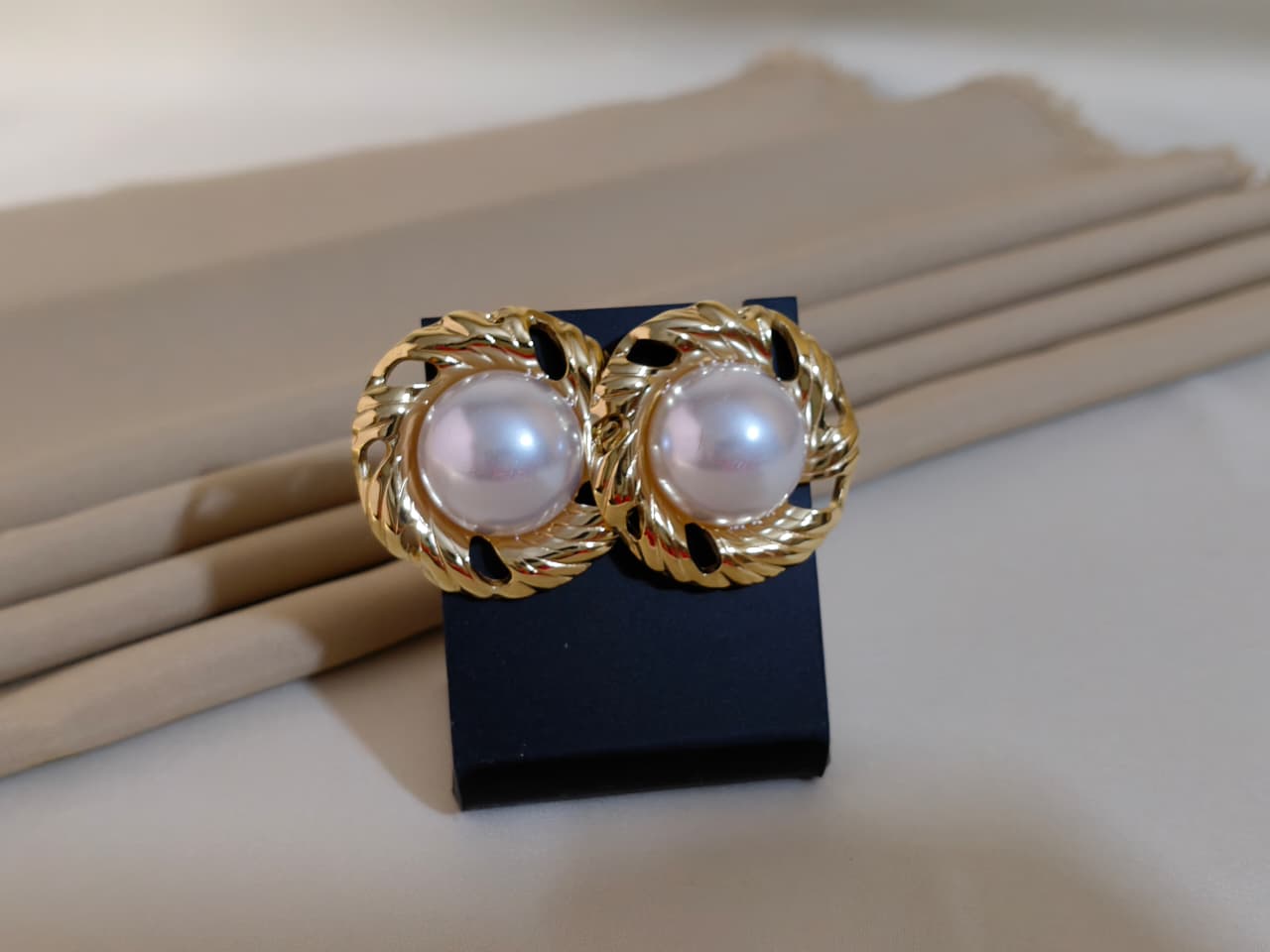 Vintage Gold Pearl Earrings