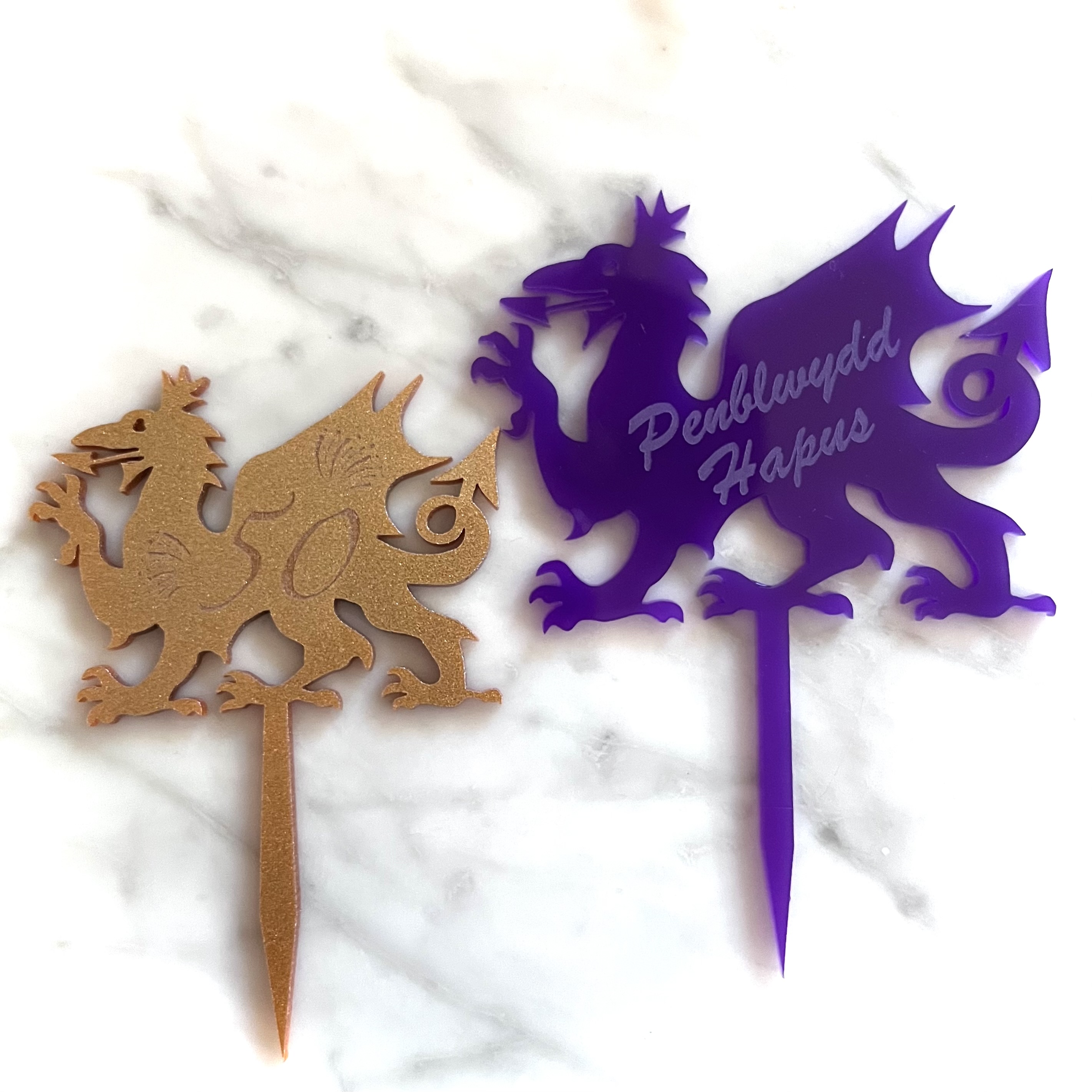Dragon Cake Topper/ Flower Arrangement Decoration | Addurno Draig gyfer Cacen/ Trefniant Blodiau