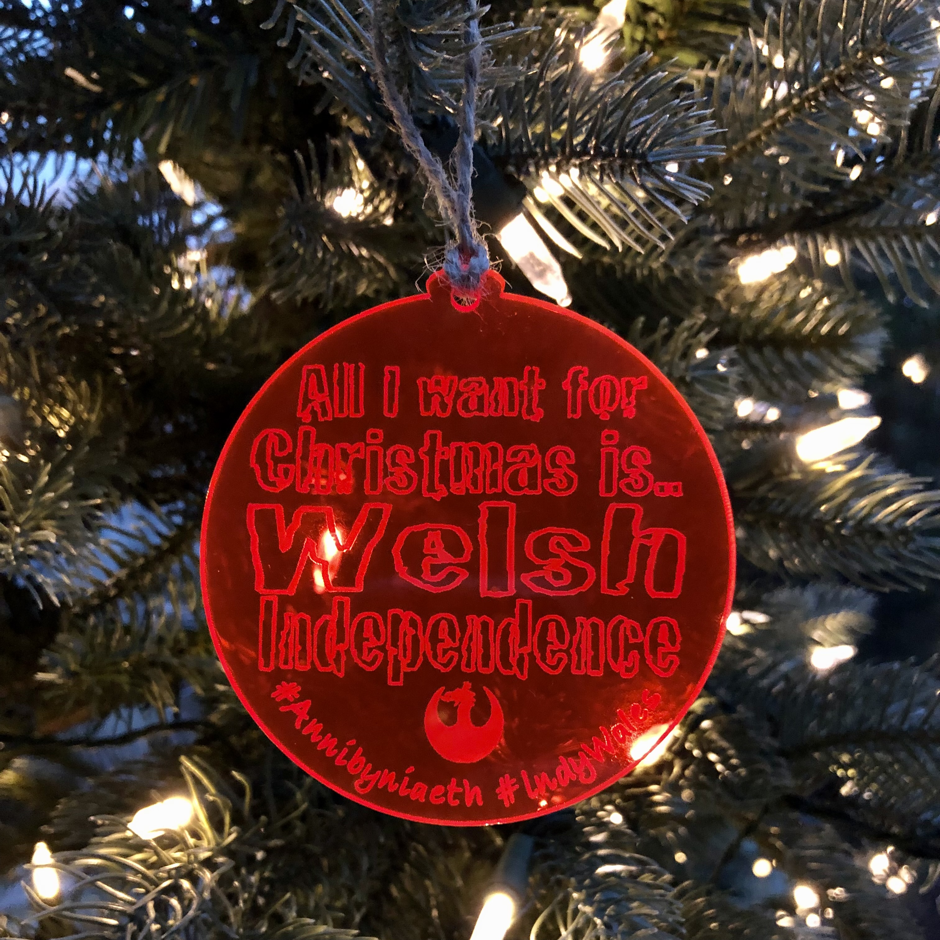 Addurn Coeden Nadolig ‘All I Want For Christmas is.. Welsh Independence’ Christmas Tree Decoration