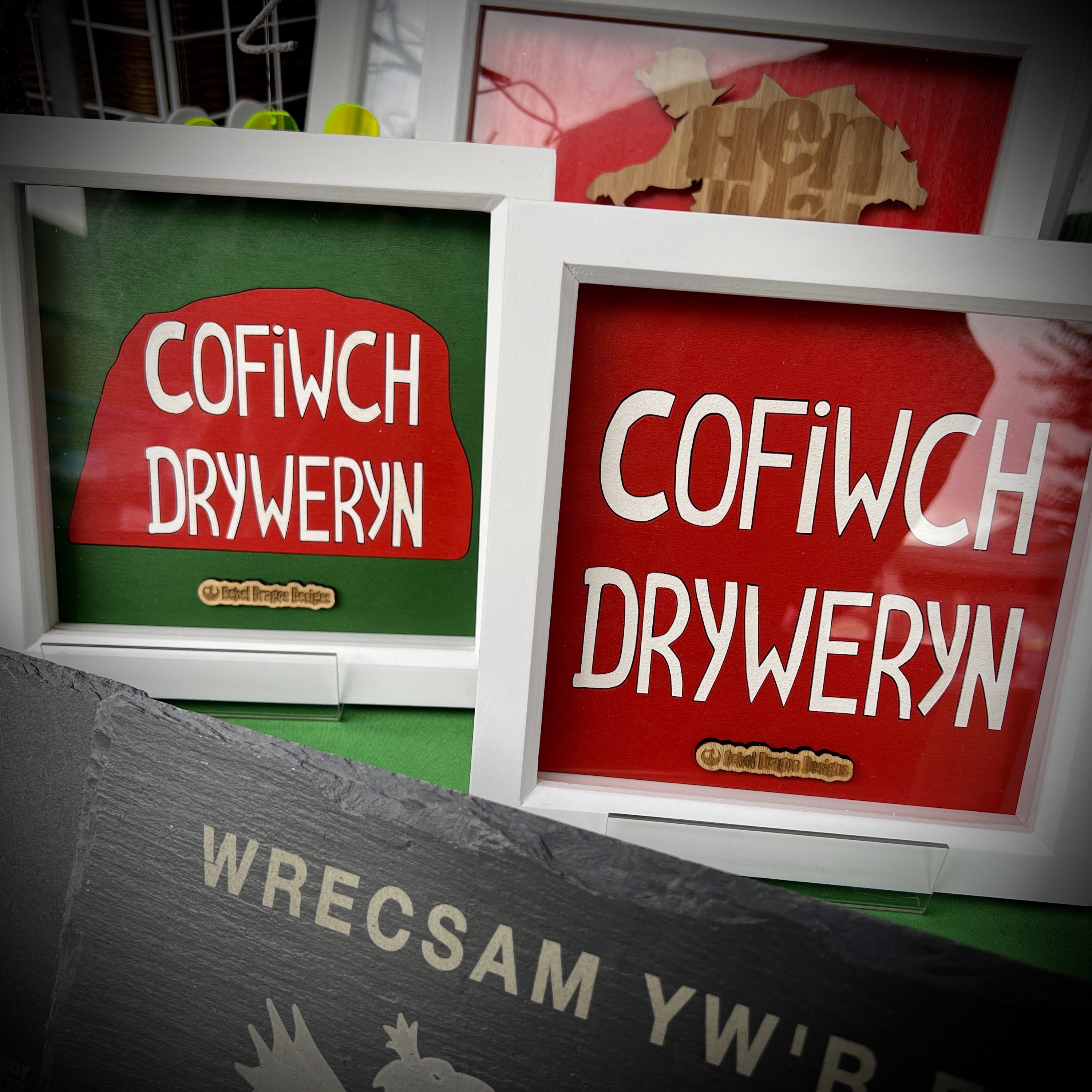 Cofiwch Dryweryn mewn ffrâm bocs | Cofiwch Dryweryn in box frame