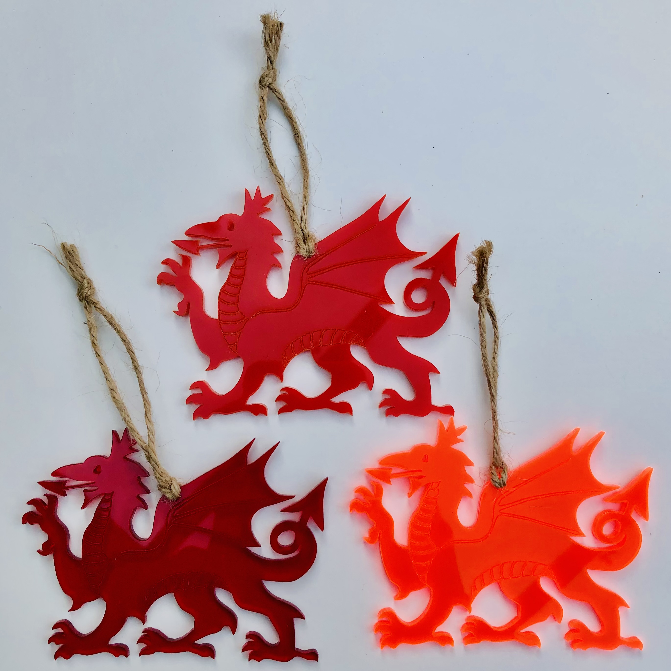 Decorative Welsh Dragon in Acrylic | Addurn Draig Cymreig Acrylic
