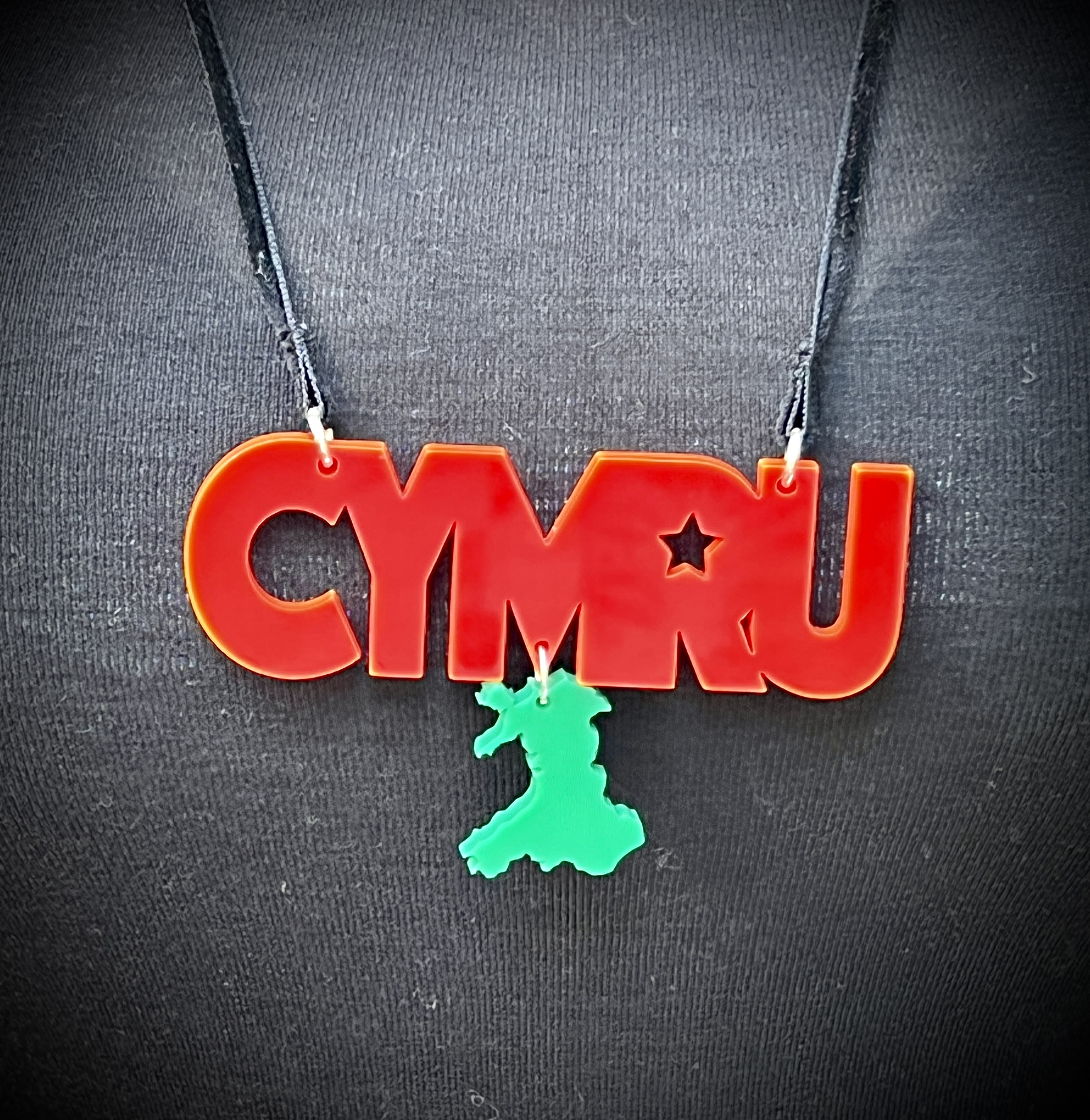 Neclis Cymru | Cymru Necklace