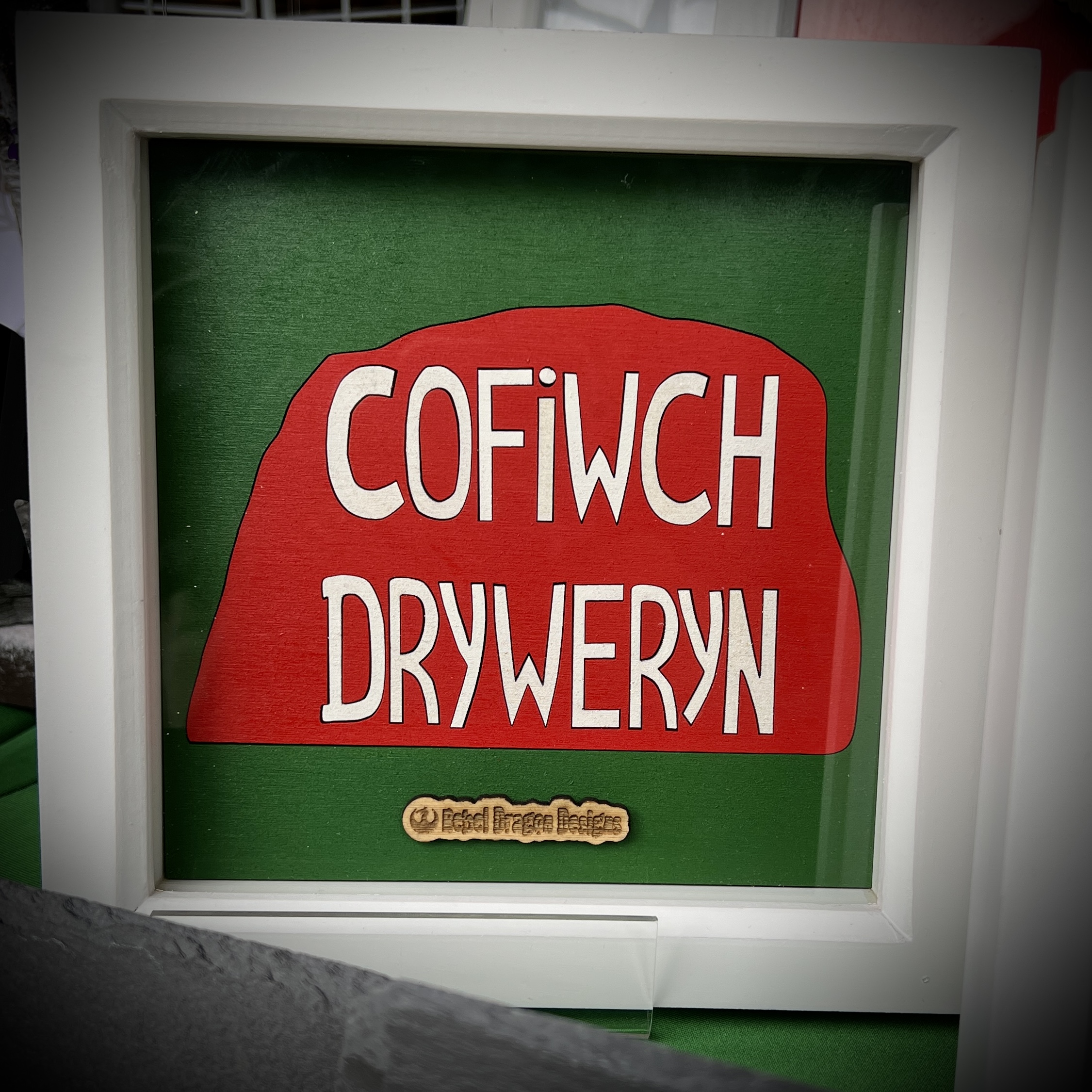 Cofiwch Dryweryn mewn ffrâm bocs | Cofiwch Dryweryn in box frame