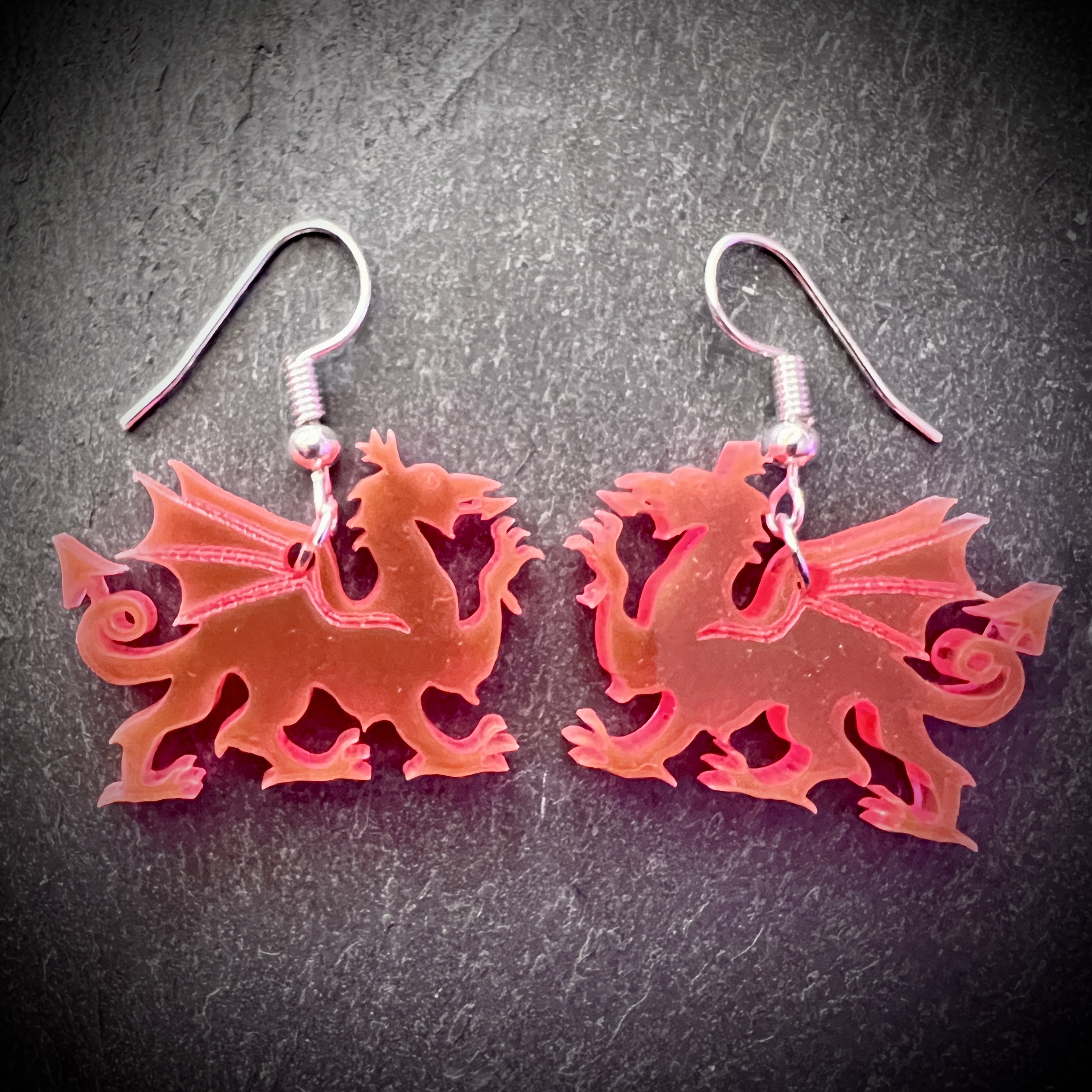 Clustdlysau Draig | Dragon Earrings