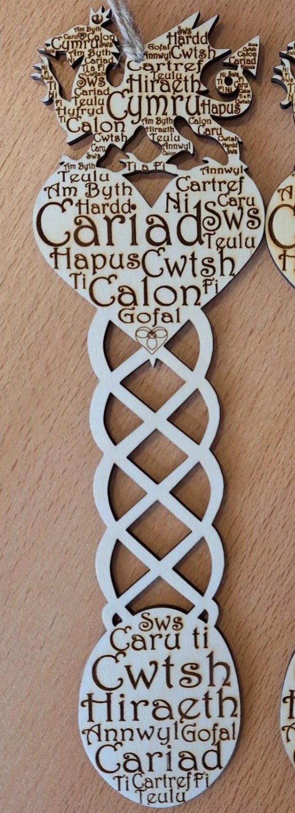 Llwy Caru Engrafwyd | Engraved Love Spoon