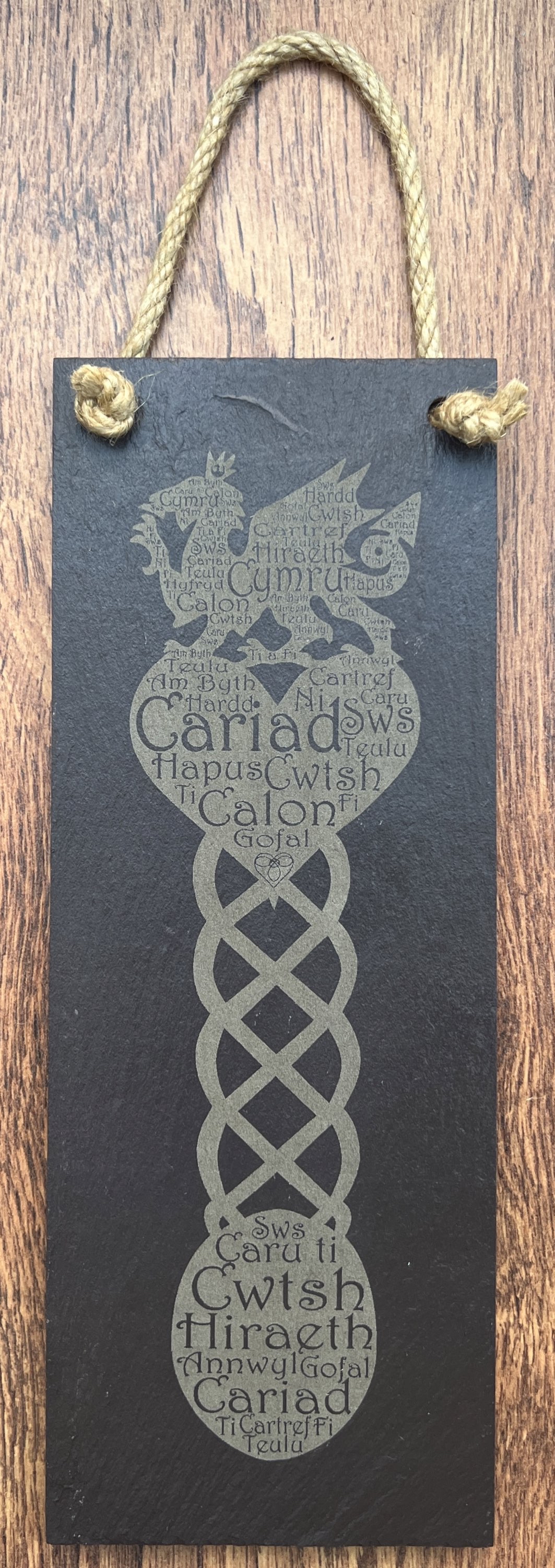 Llwy Caru ar Llechi Gymreig | Love spoon engraved on Welsh Slate