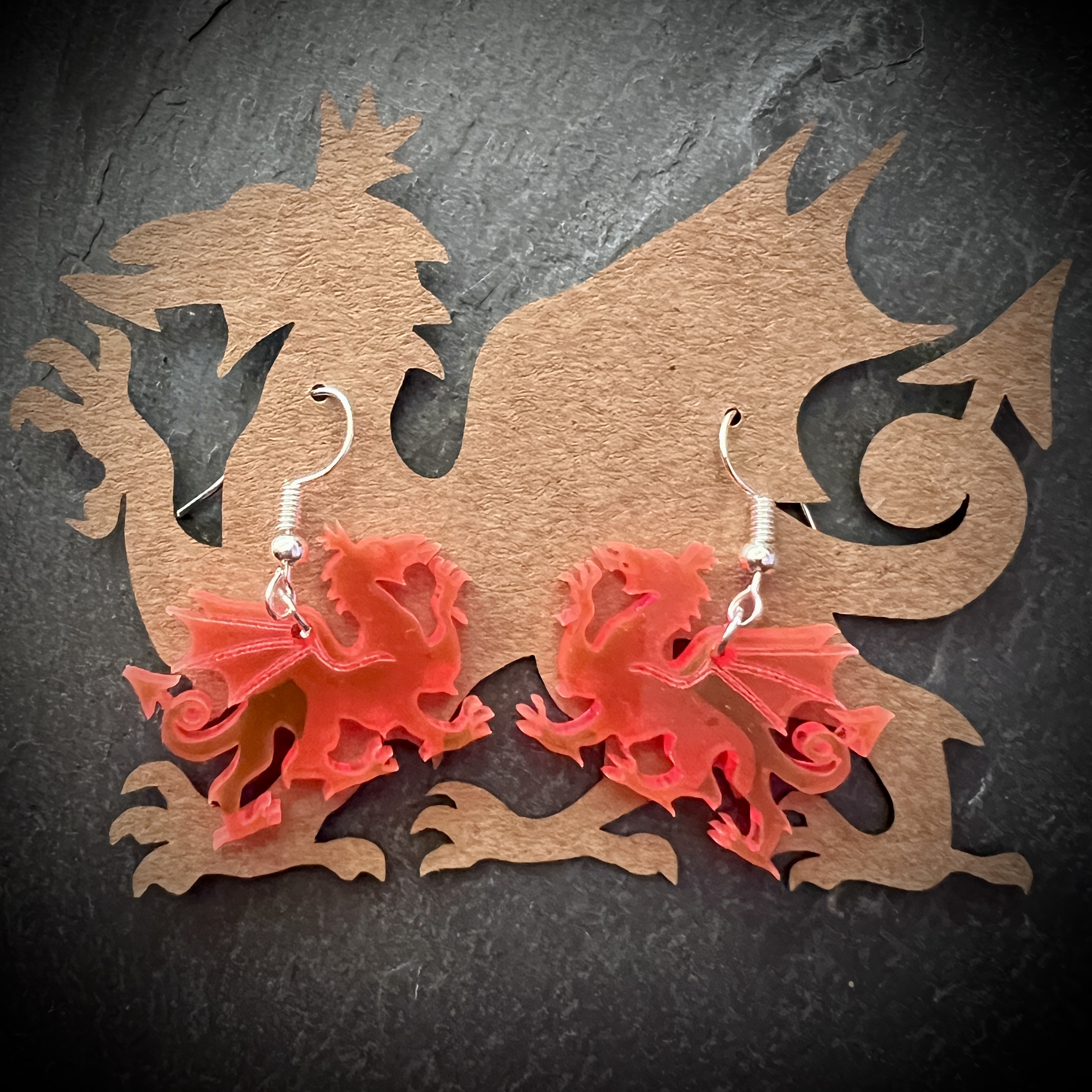 Clustdlysau Draig | Dragon Earrings