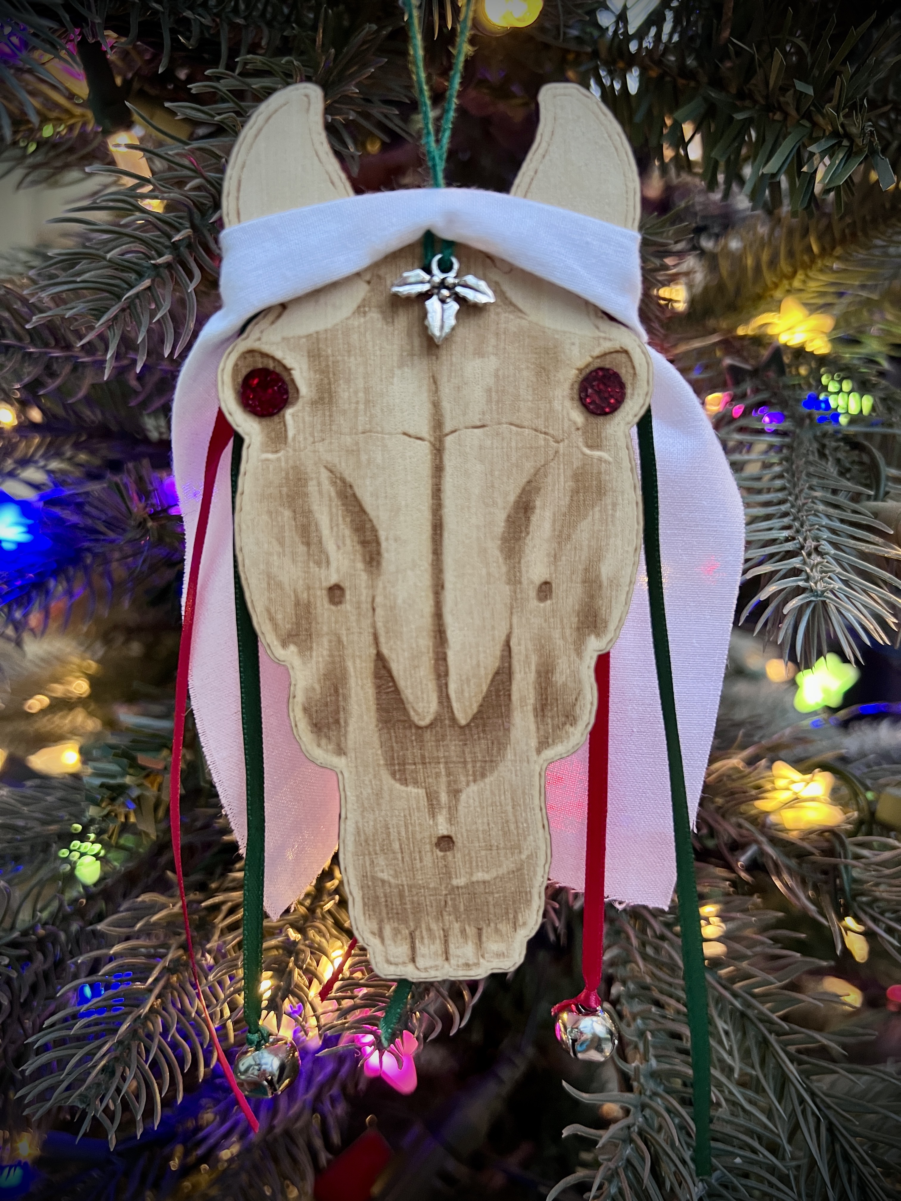 Addurn Nadolig Mari Lwyd Christmas Decoration