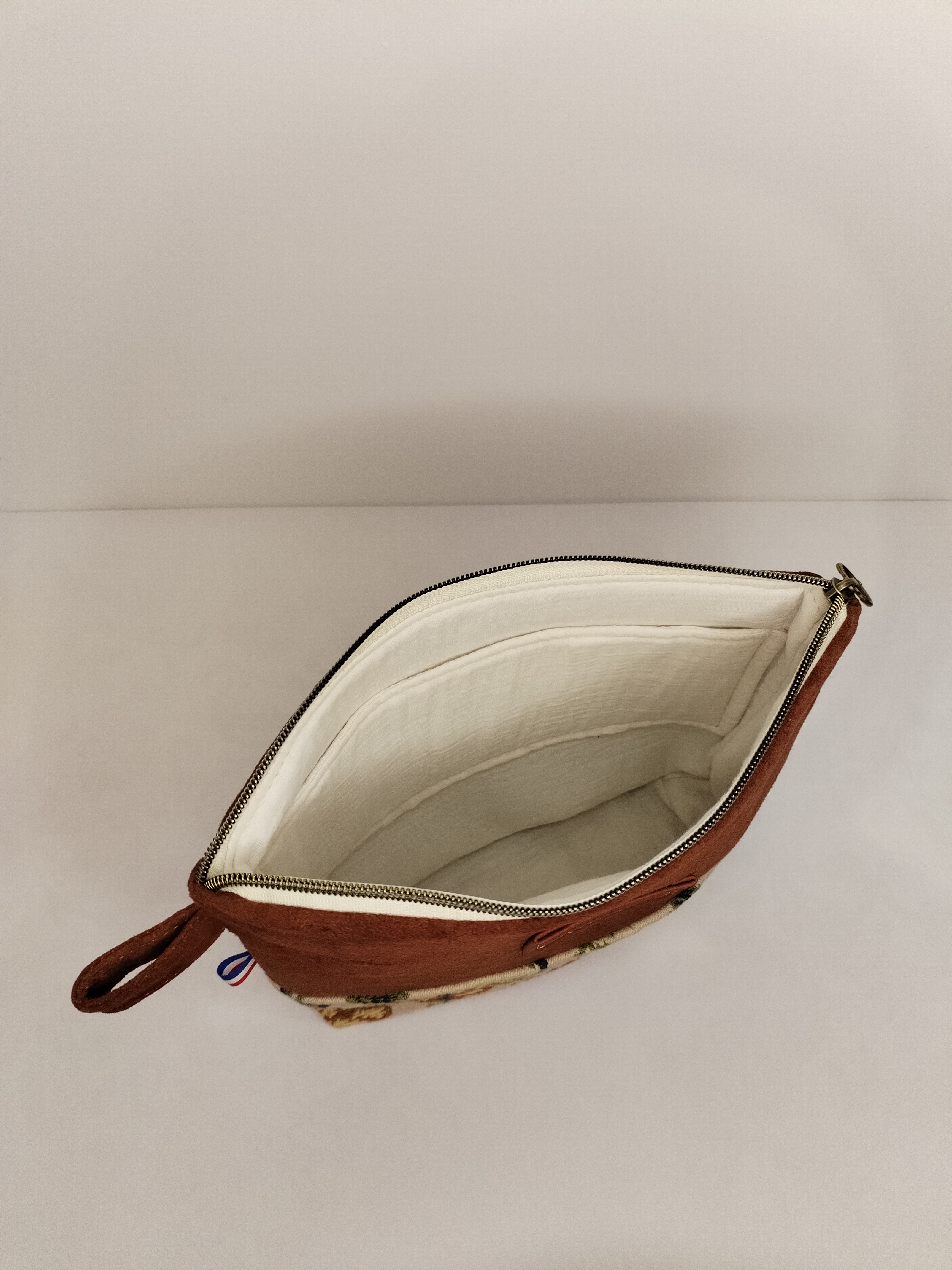Pochette "La Généreuse" motifs automne et daim terracotta
