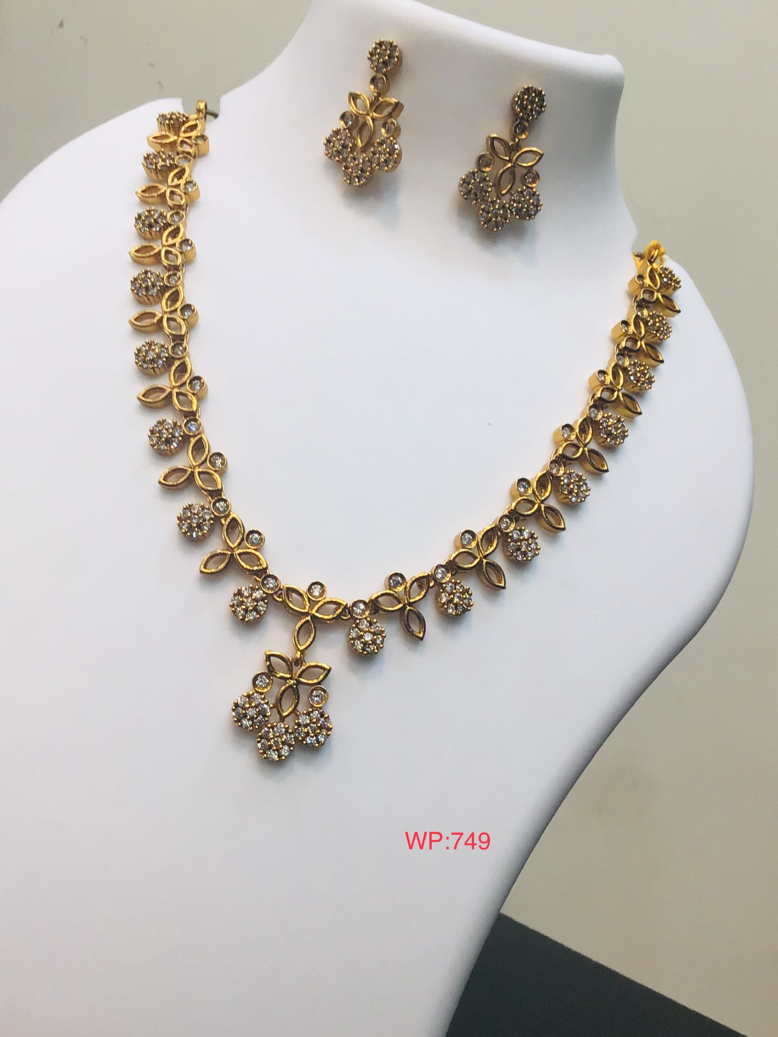 Floral Gold Finish Necklace with Earrings