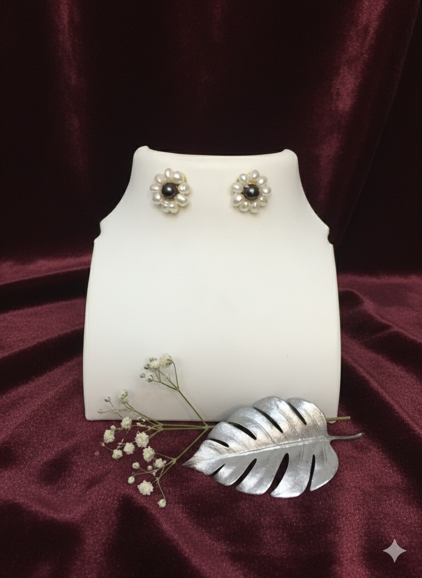 Elegant Pearl Flower Stud Earrings