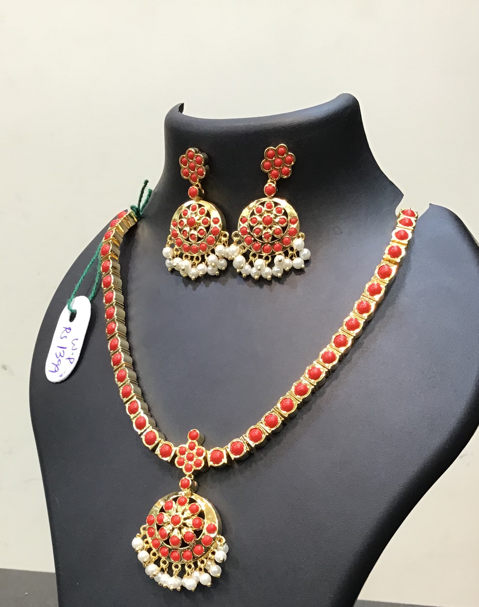 Attigai Coral Stone & Pearl
