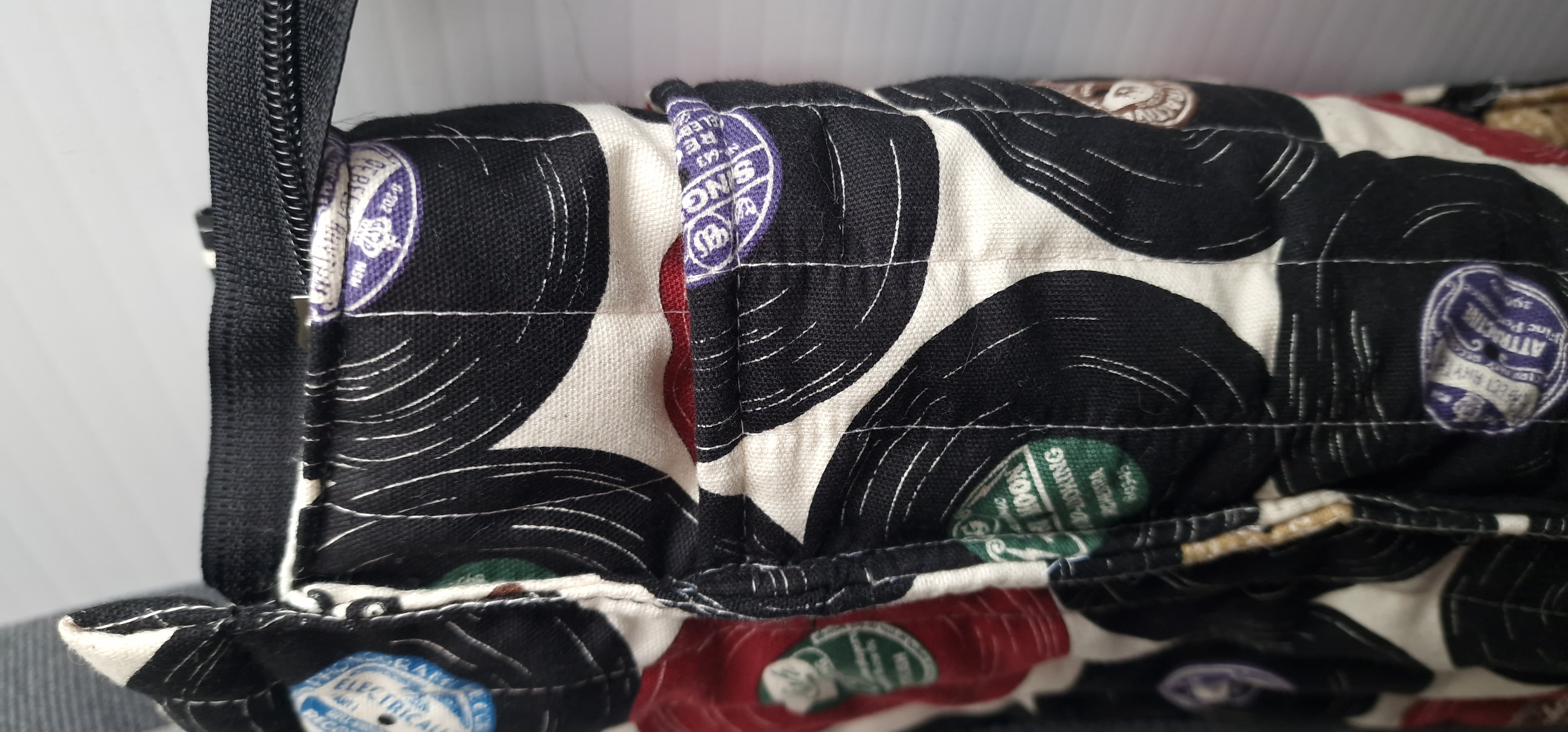 Bolsa estampada com discos de vinil