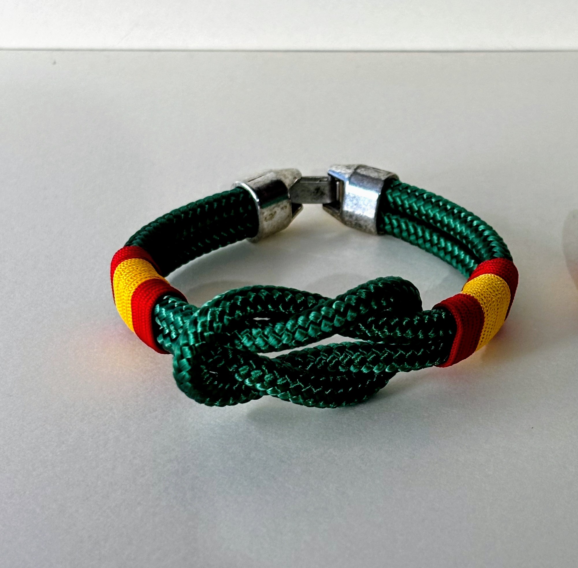 Pulsera náutica de cuerda