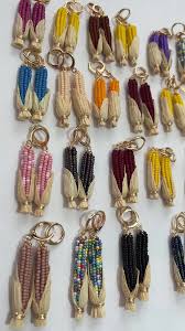 Aretes y accesorios en forma de maíz (Mazorca)
