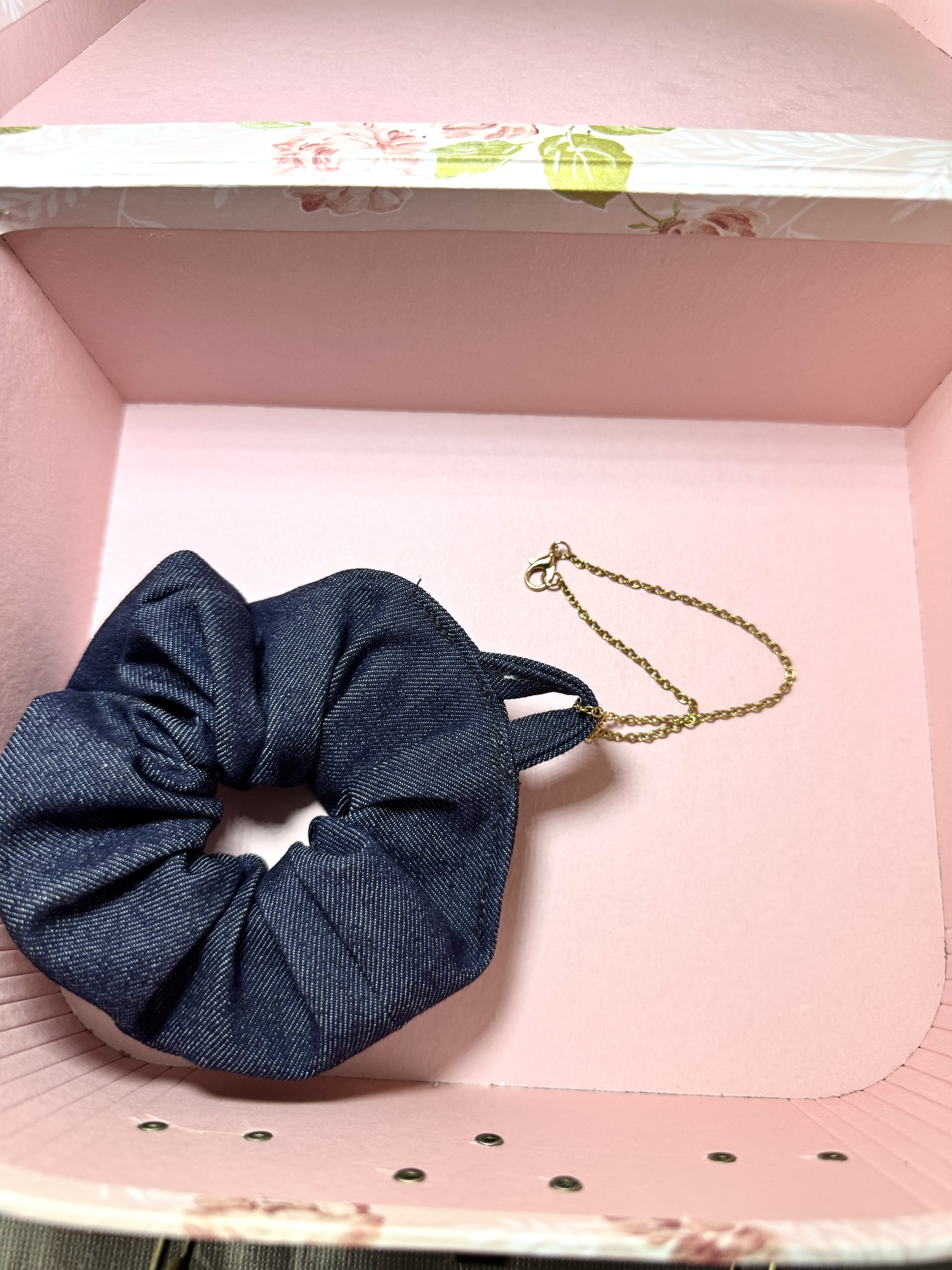 Happy Hour Bracelet Scrunchie Bag Charm