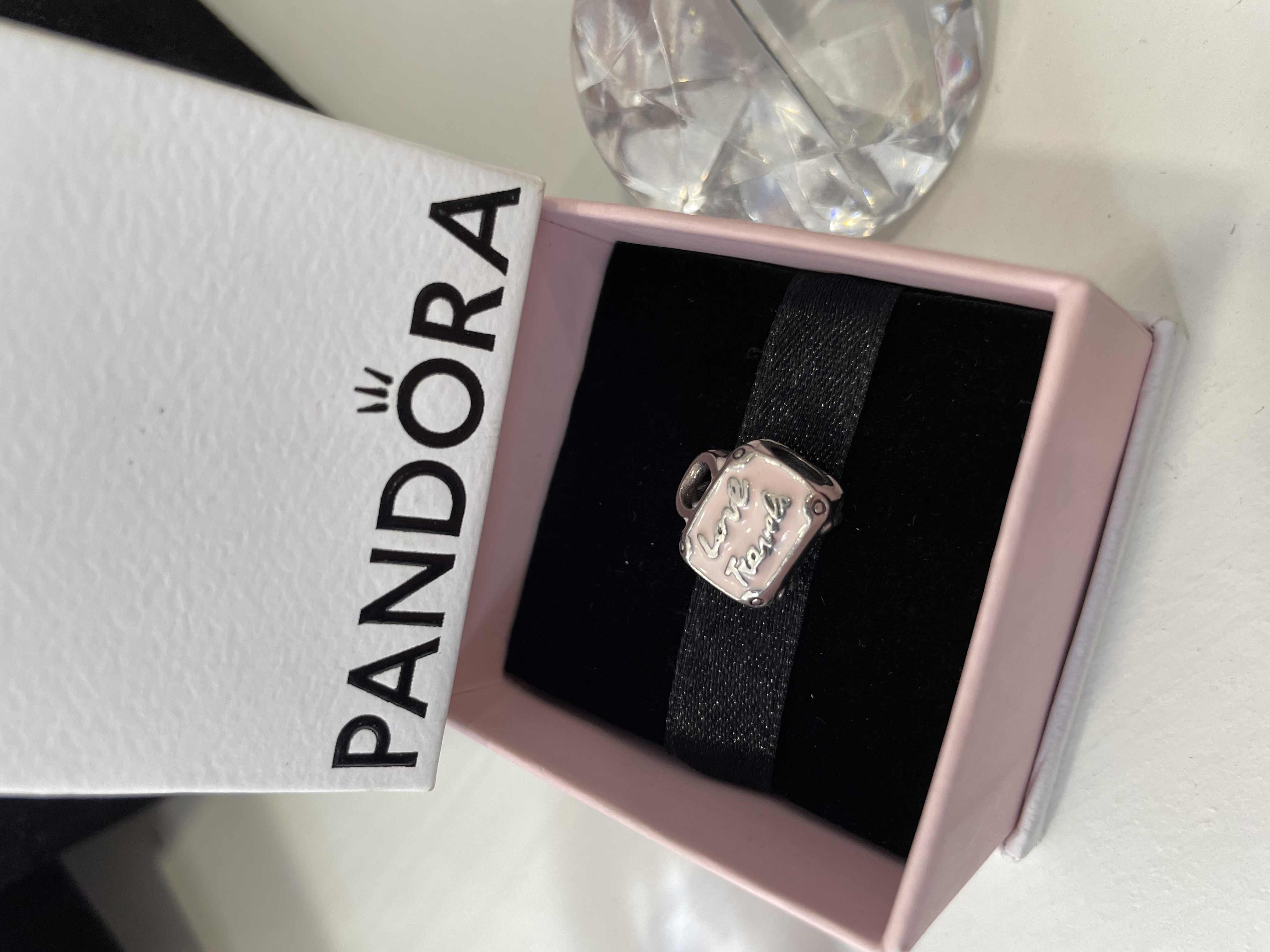 CHARM LOVE TRAVEL MALETA ROSA