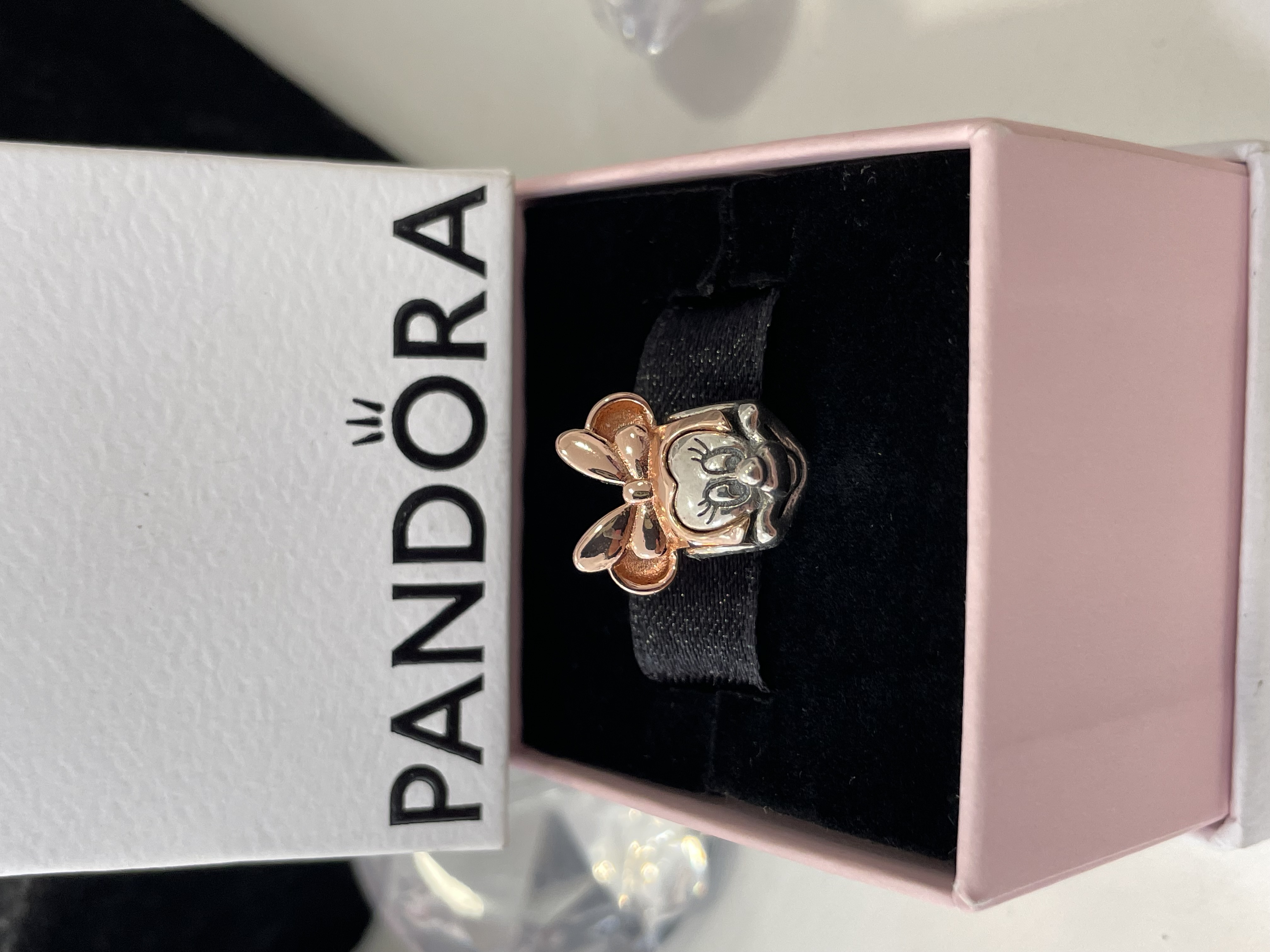 CHARM MINNIE CABEZA MOÑO ROSE GOLD