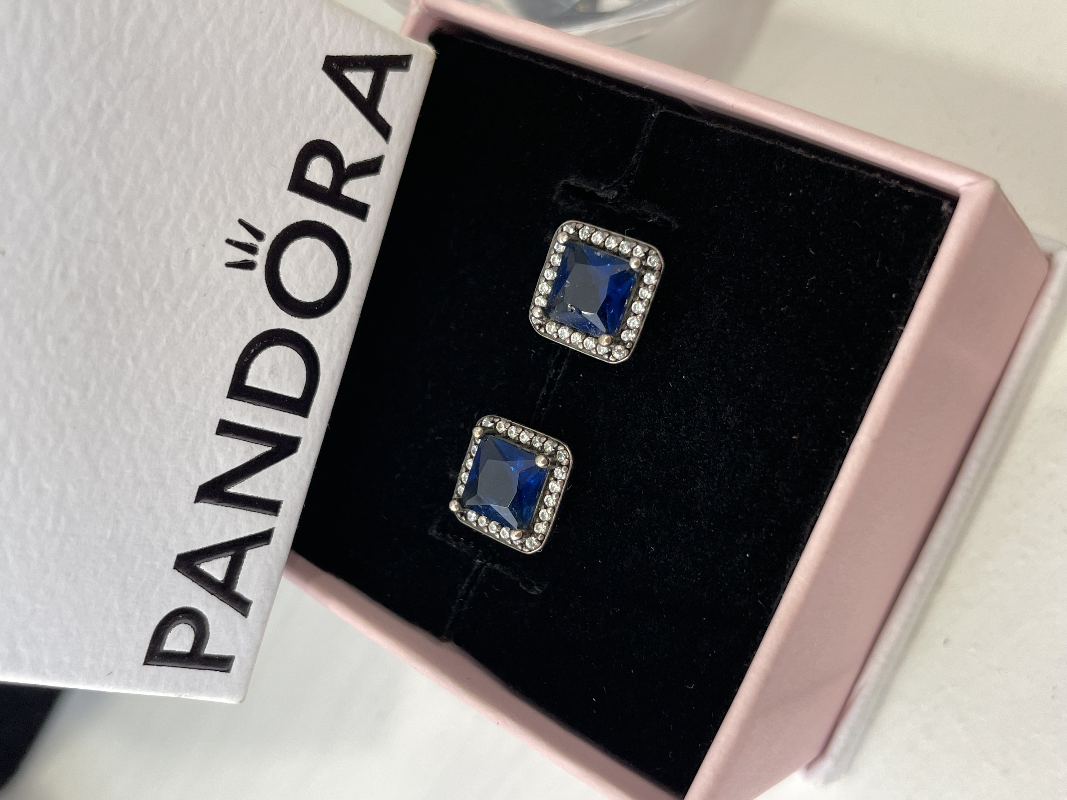 ARETES PIEDRA CUADRADA