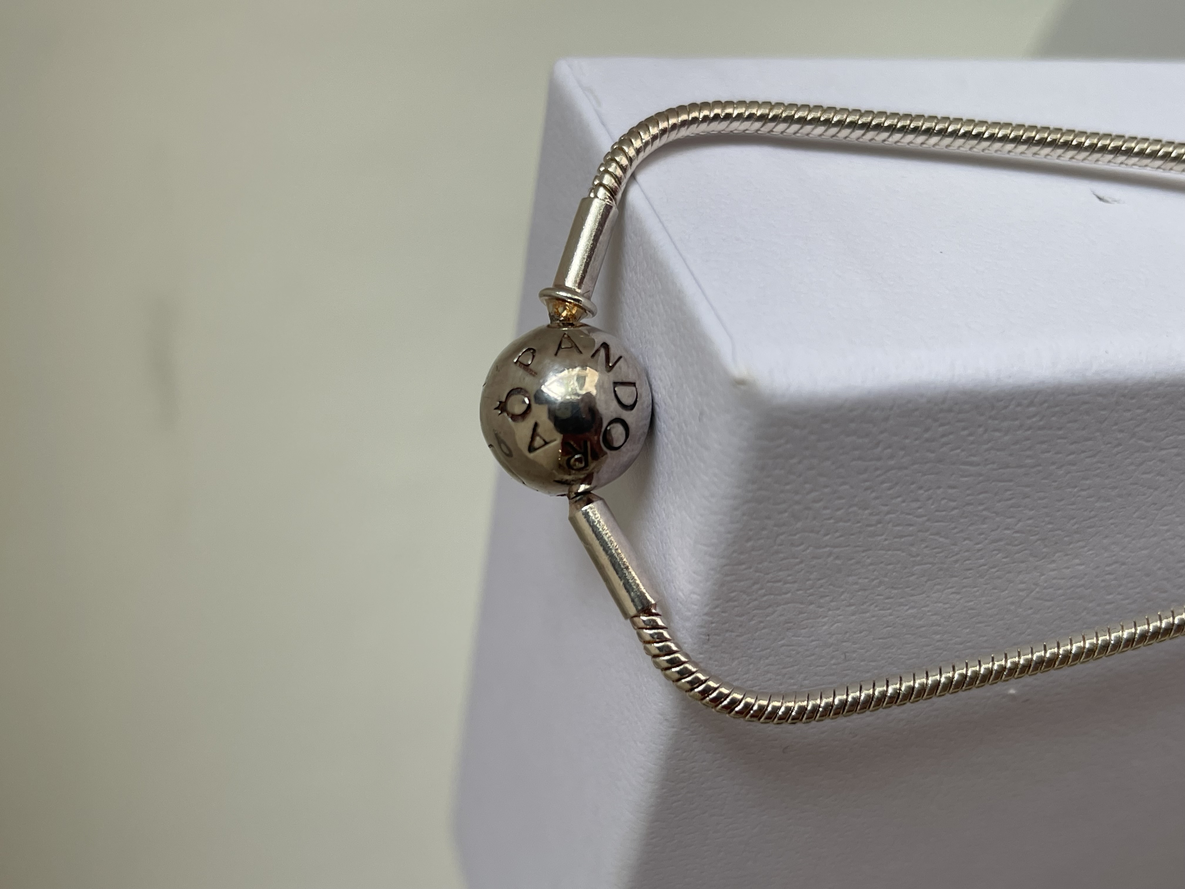 PULSERA BOLA PANDORA DELGADA