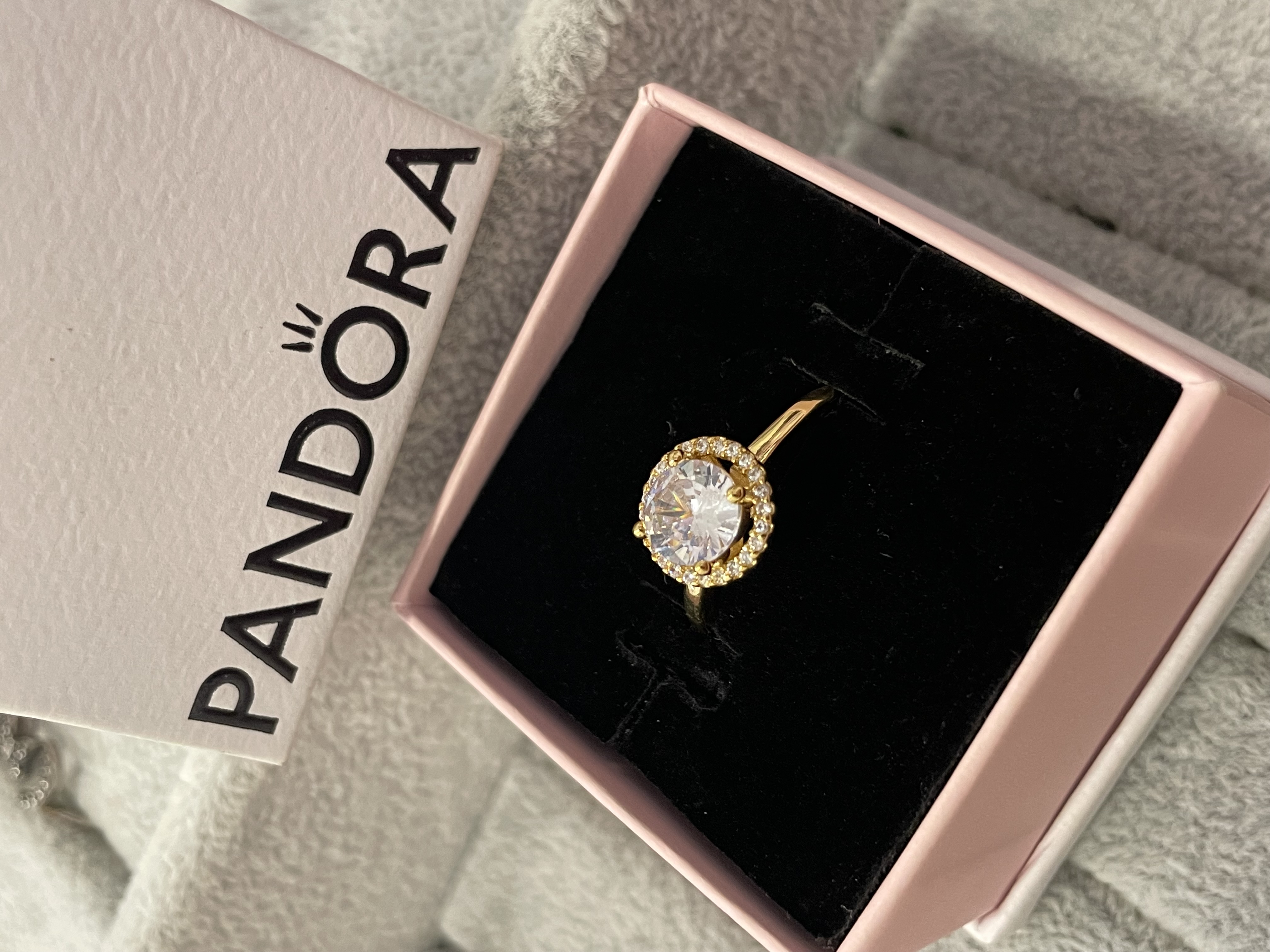 ANILLO PIEDRA CIRCULAR DORADO 