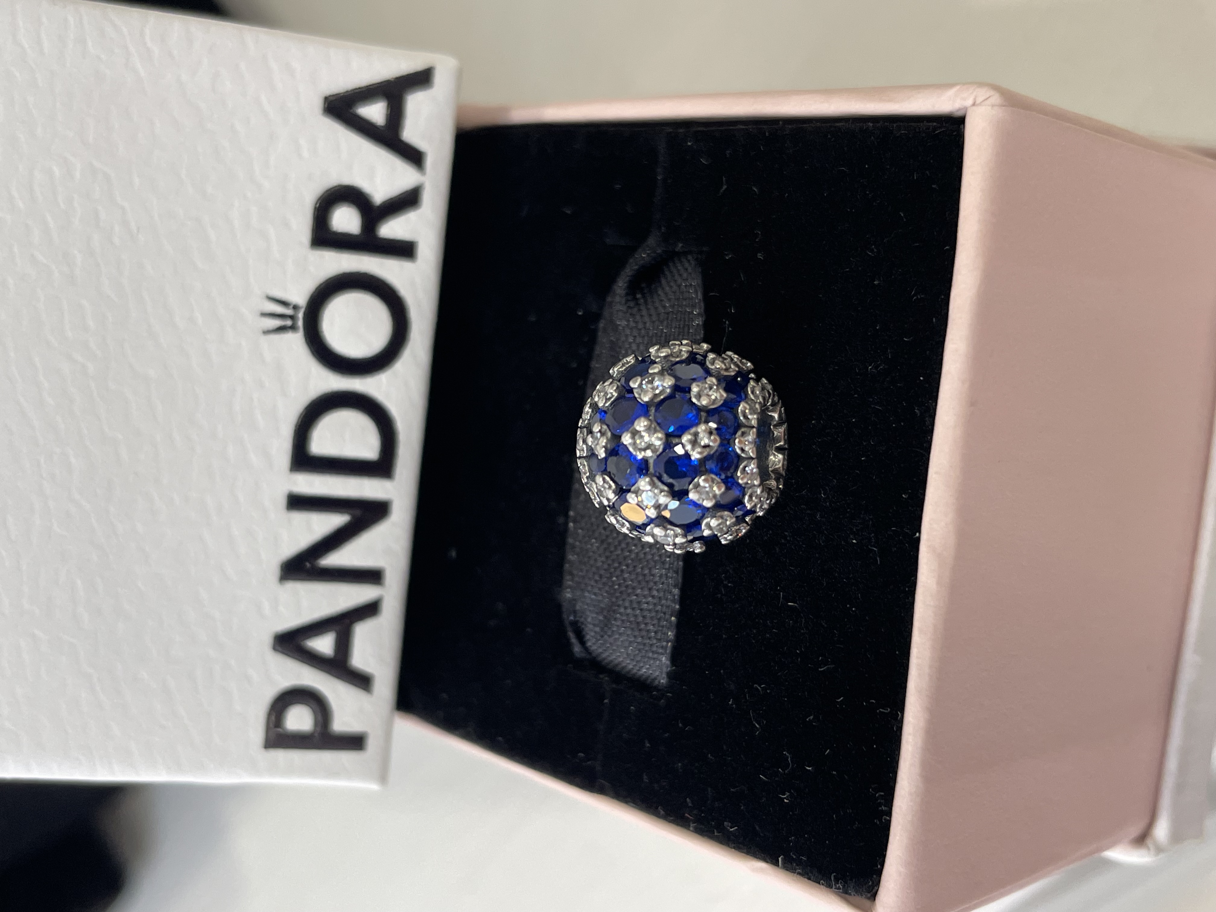 CHARM BOLA COMPLETA AZUL REY