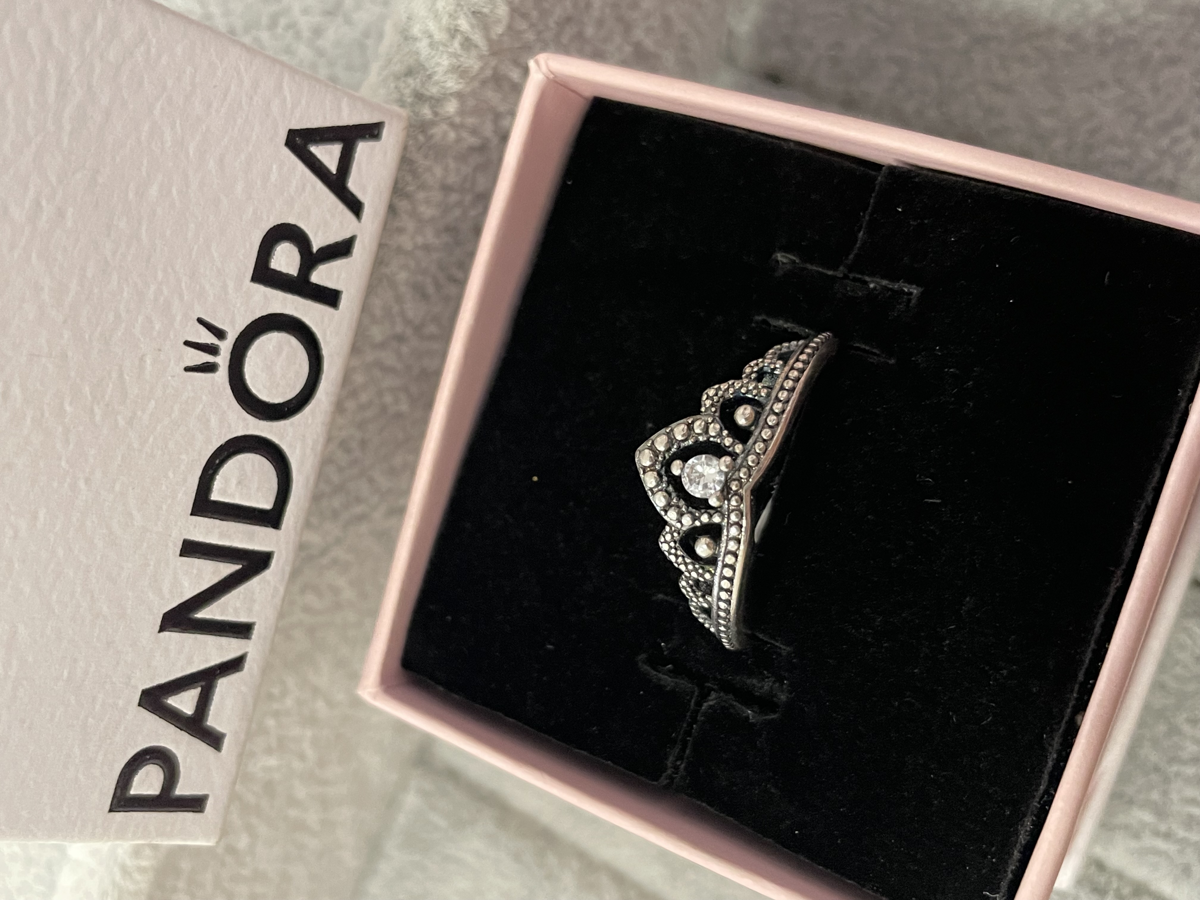 ANILLO TIARA REAL