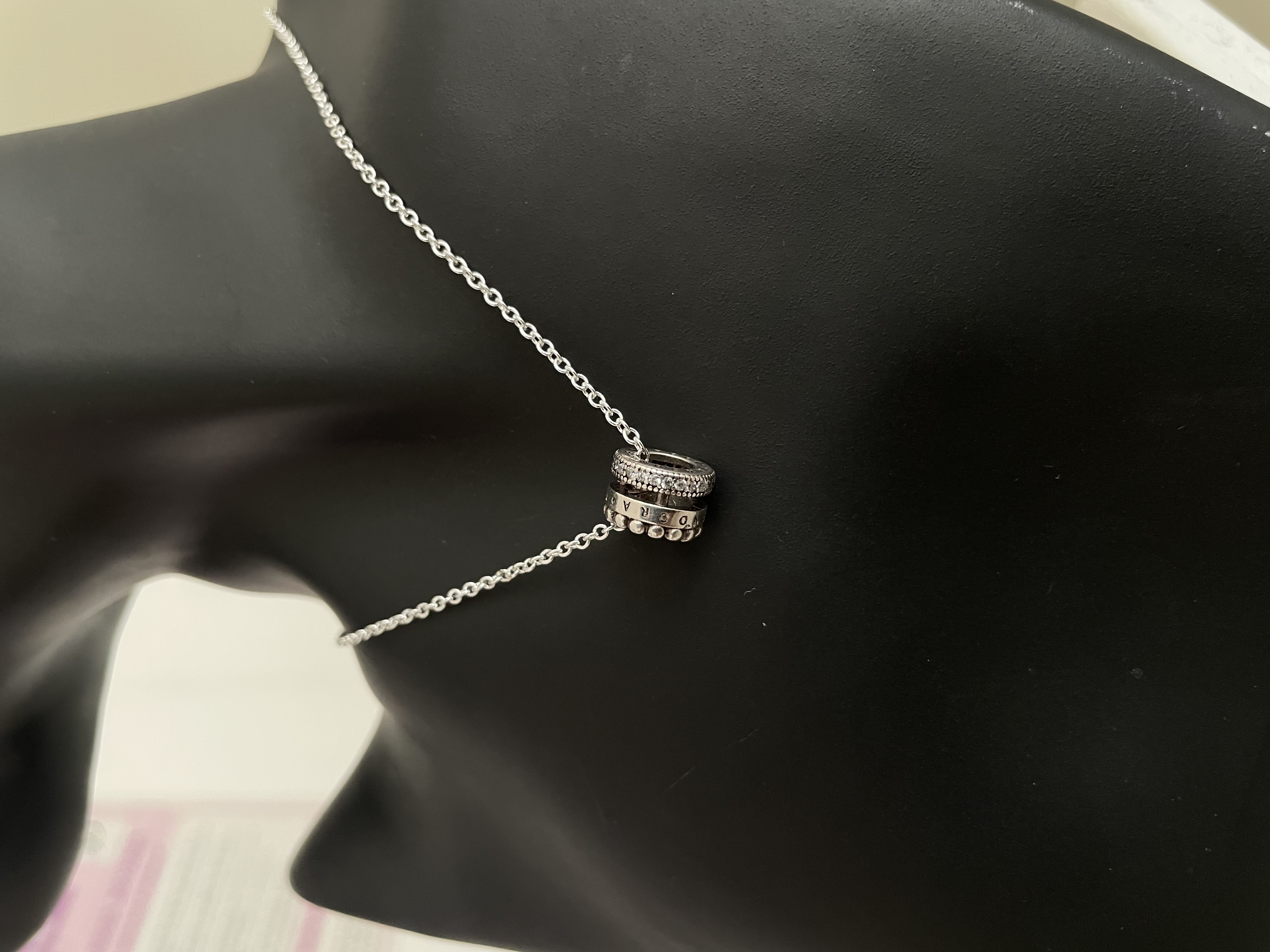 COLLAR PANDORA CUENTAS Y ZIRCONIAS 