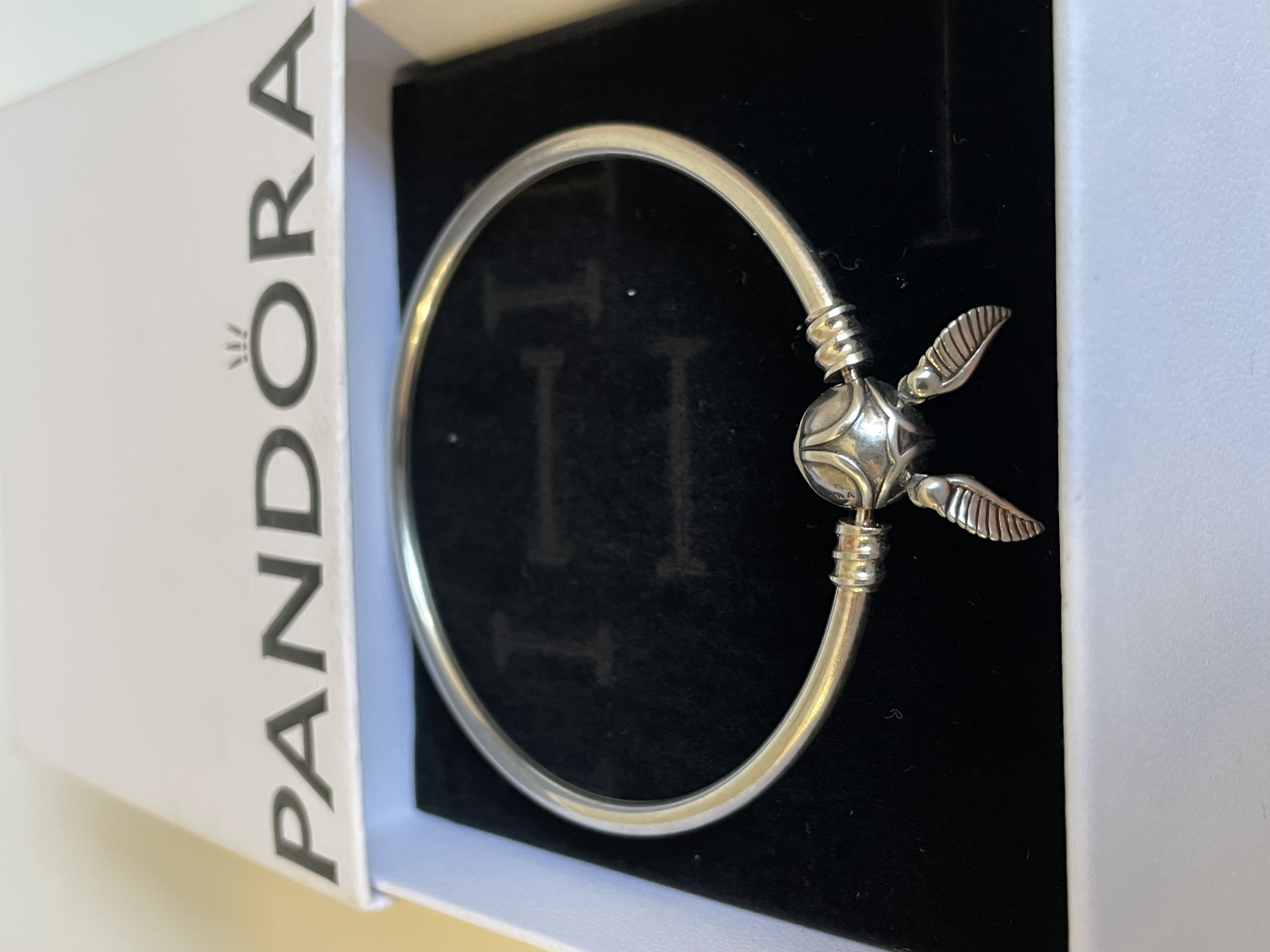 PULSERA SNITCH PLATA RÍGIDA