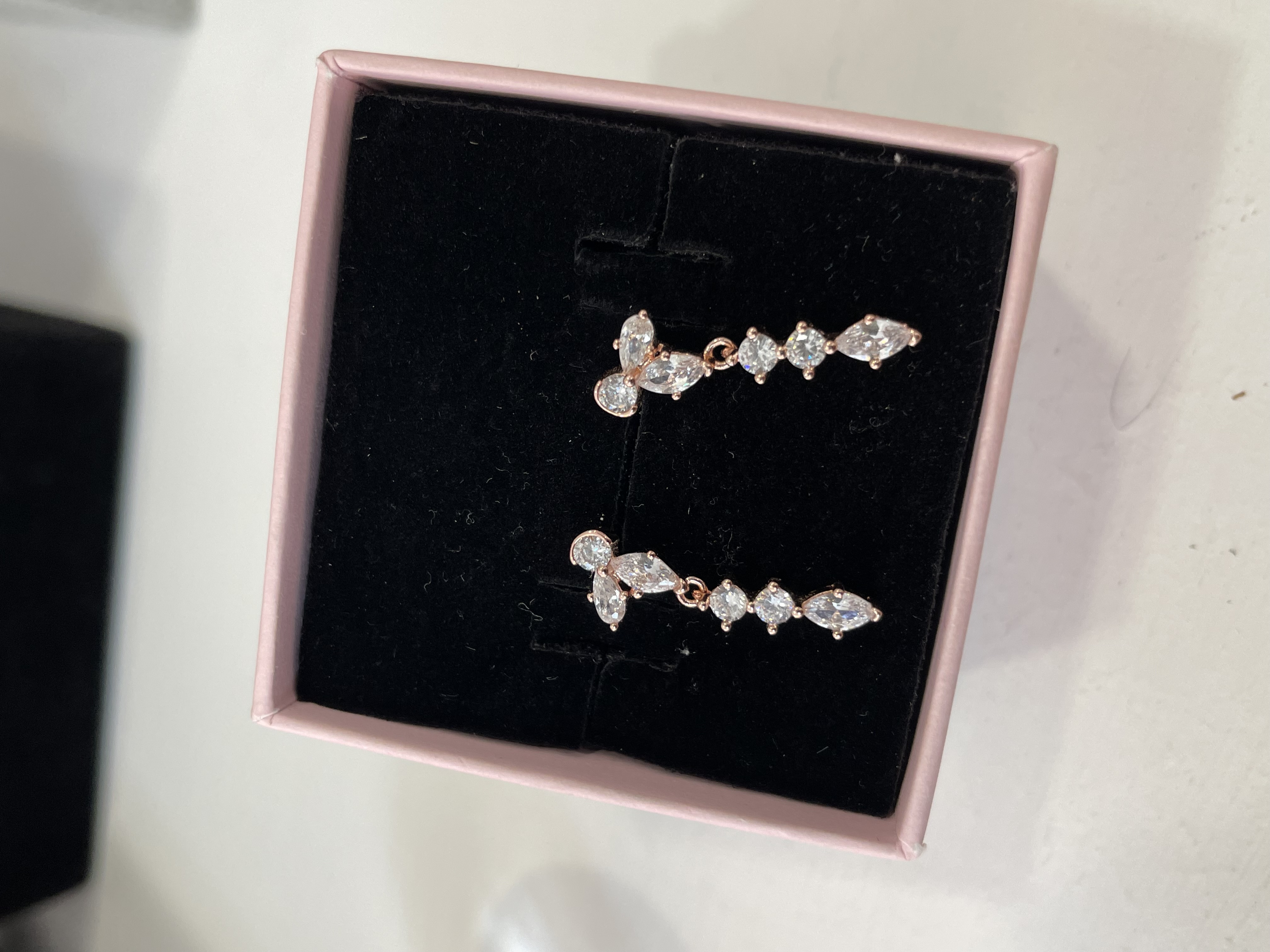  ARETE COLGANTE ROSE GOLD ZIRCONIAS
