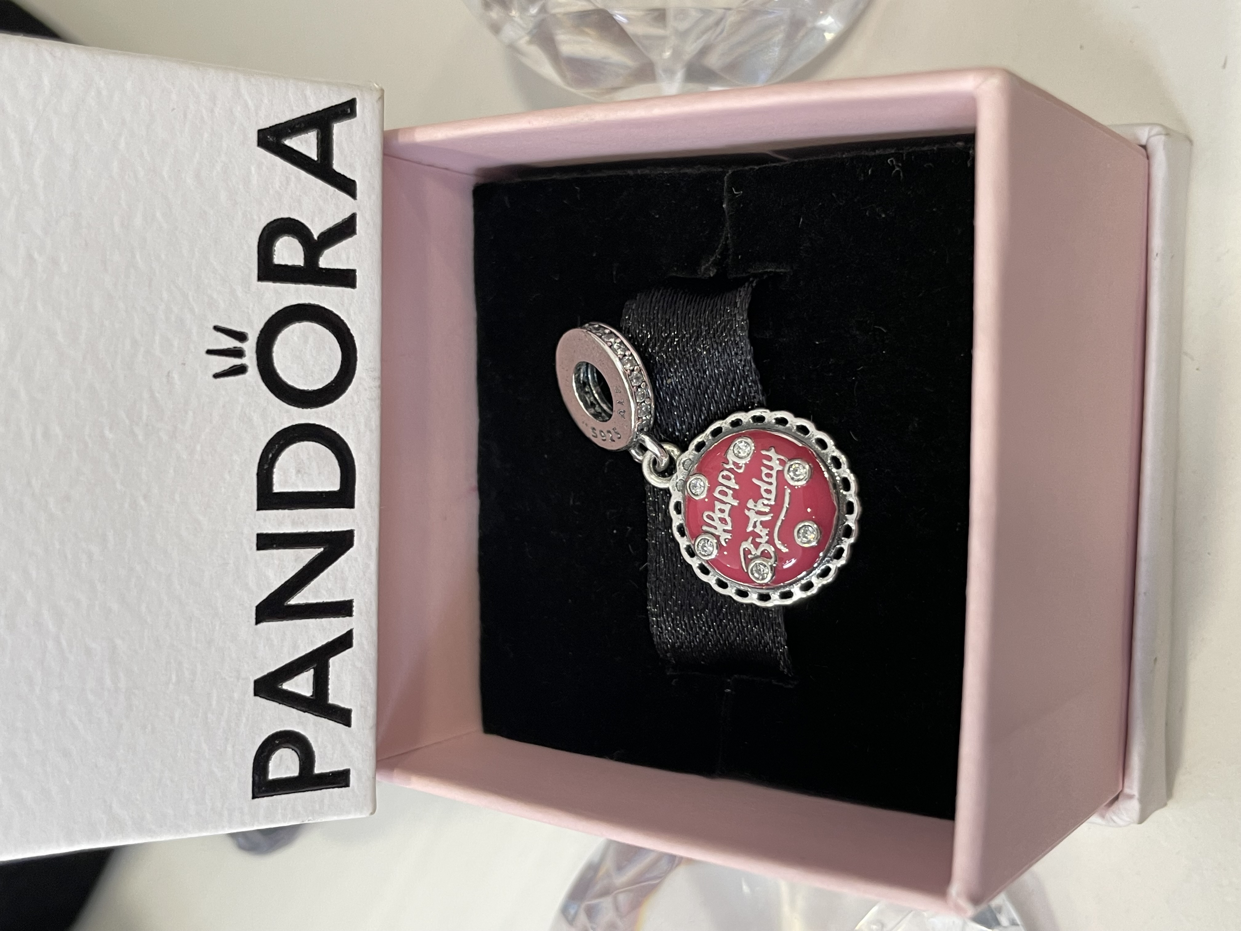 CHARM PASTEL DE CUMPLEAÑOS