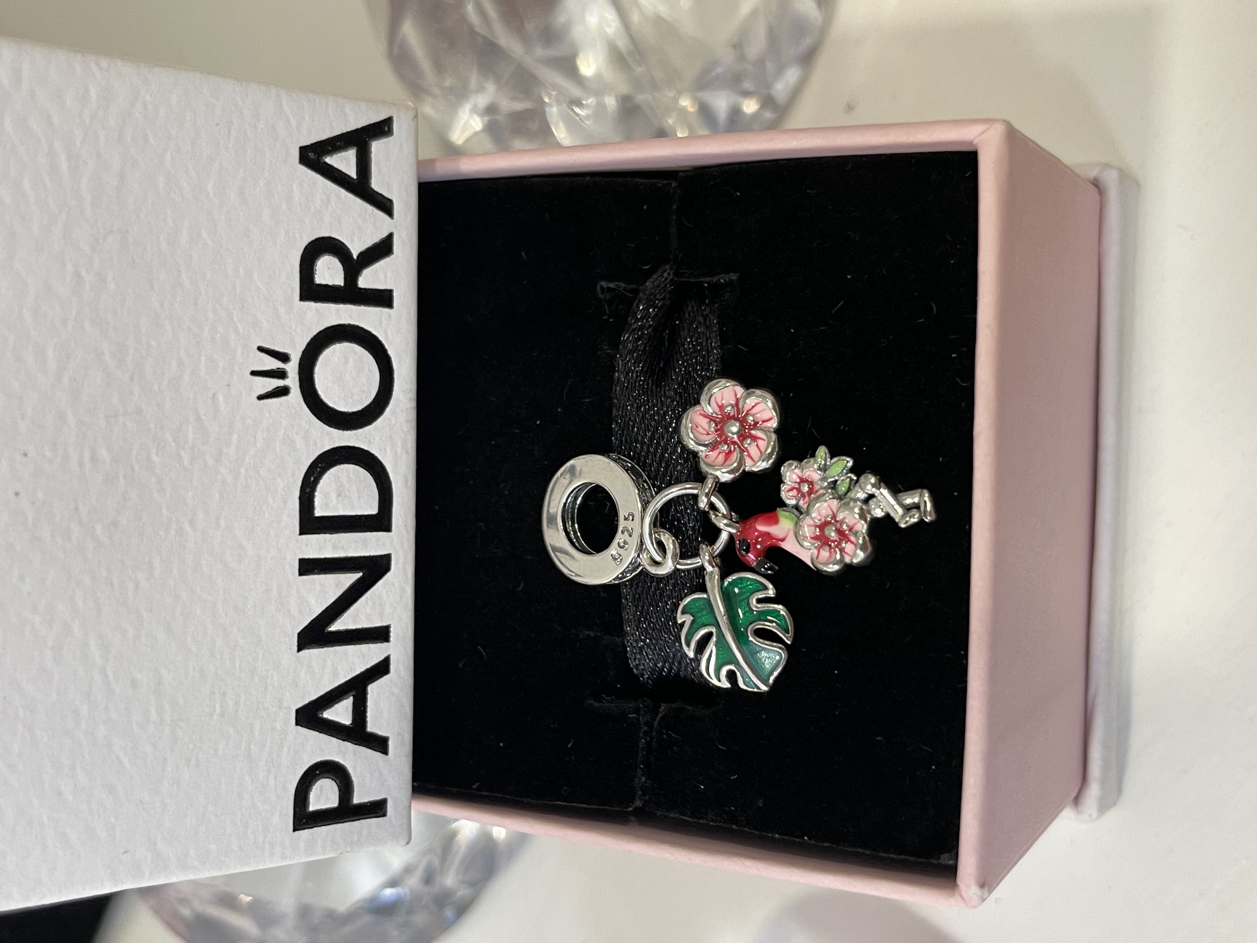 CHARM TRIPLE FLAMENCO