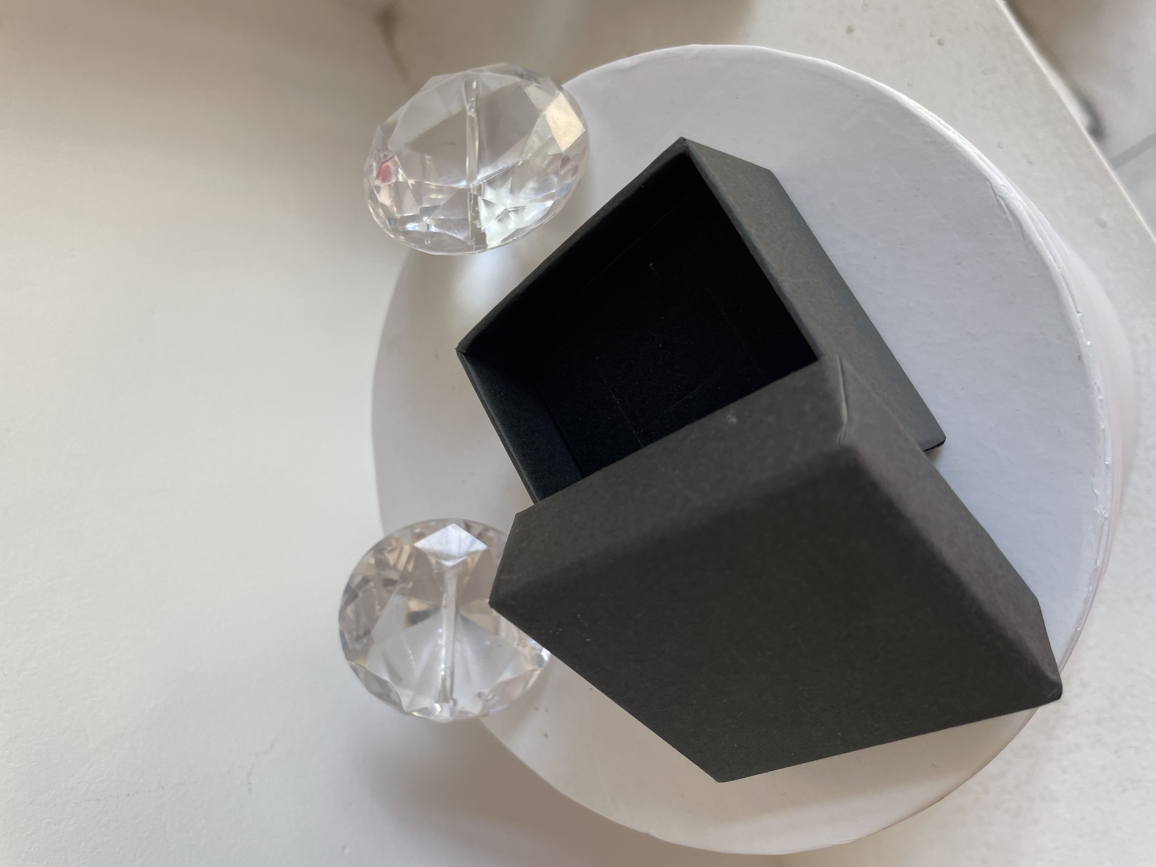 CAJA PARA JOYERÍA NEGRA