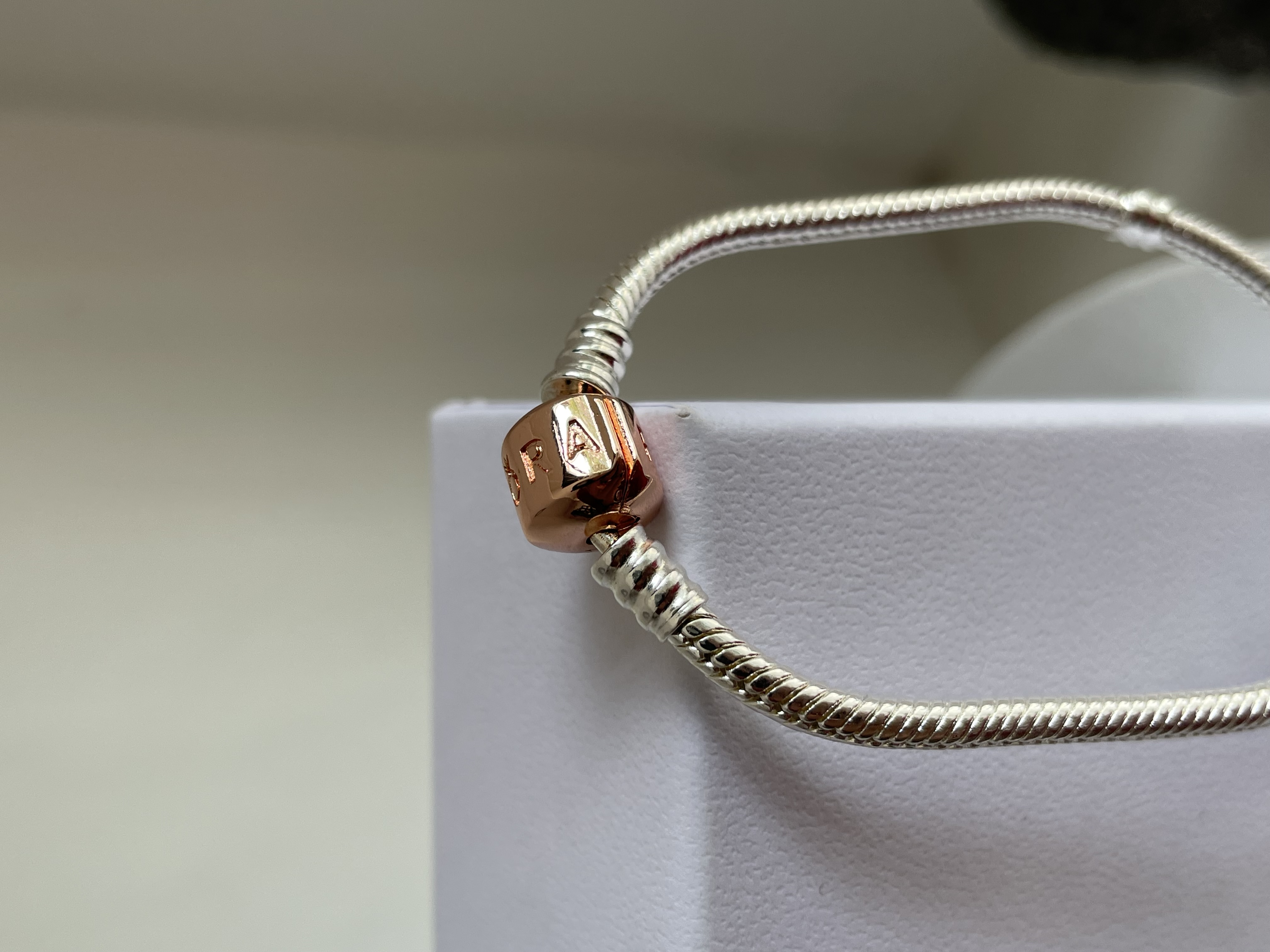 PULSERA CIERRE BARRIL ROSE GOLD 