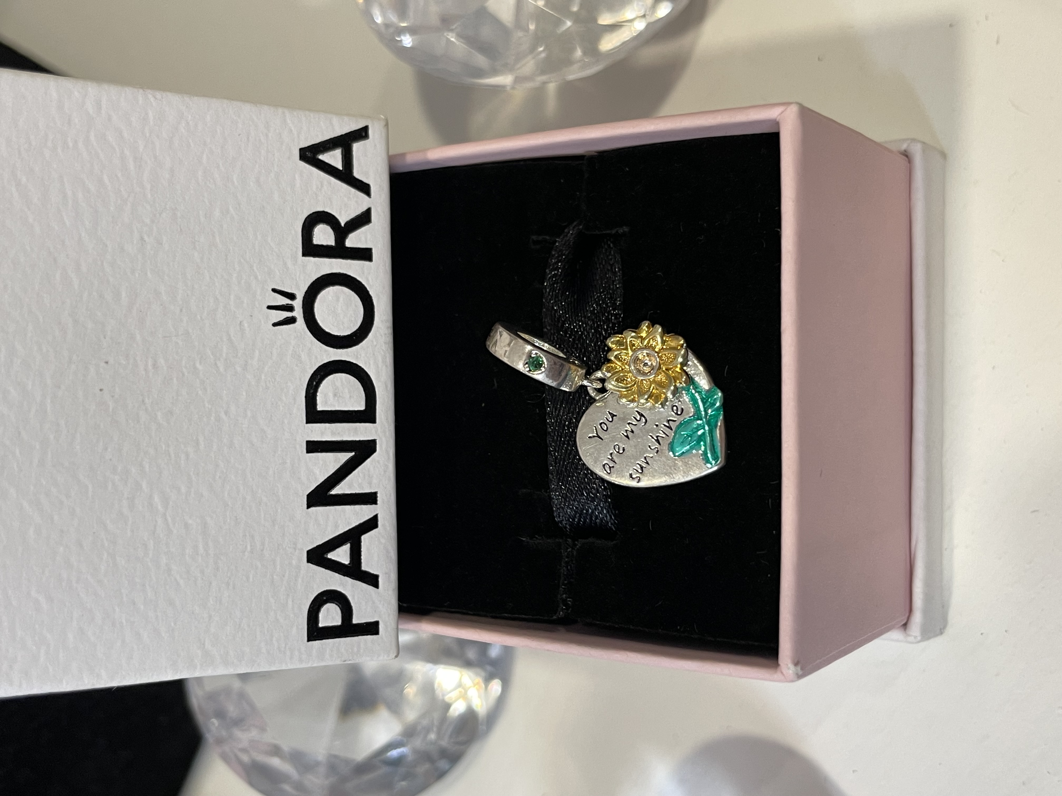 CHARM CORAZON Y GIRASOL