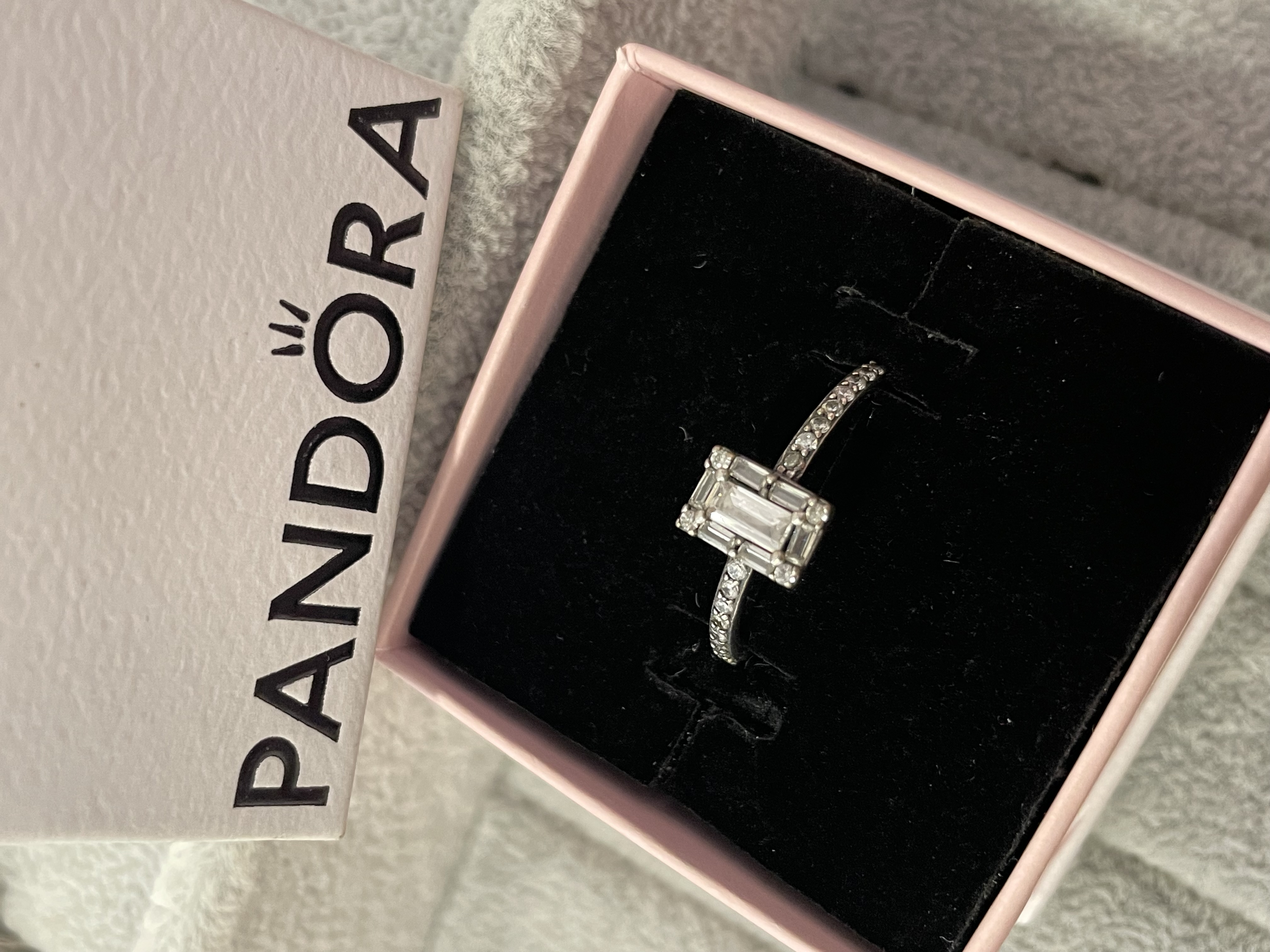 ANILLO RECTANGULO ARGOLLA PIEDRAS 