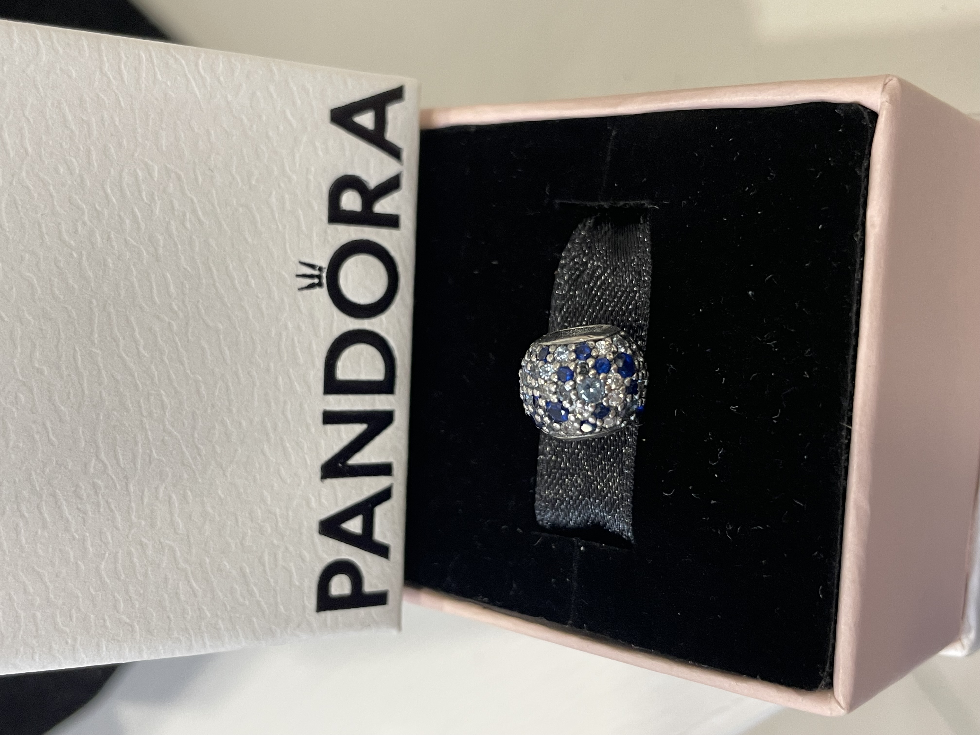 CHARM SEMI BOLA ZIRCONIAS TONOS AZULES