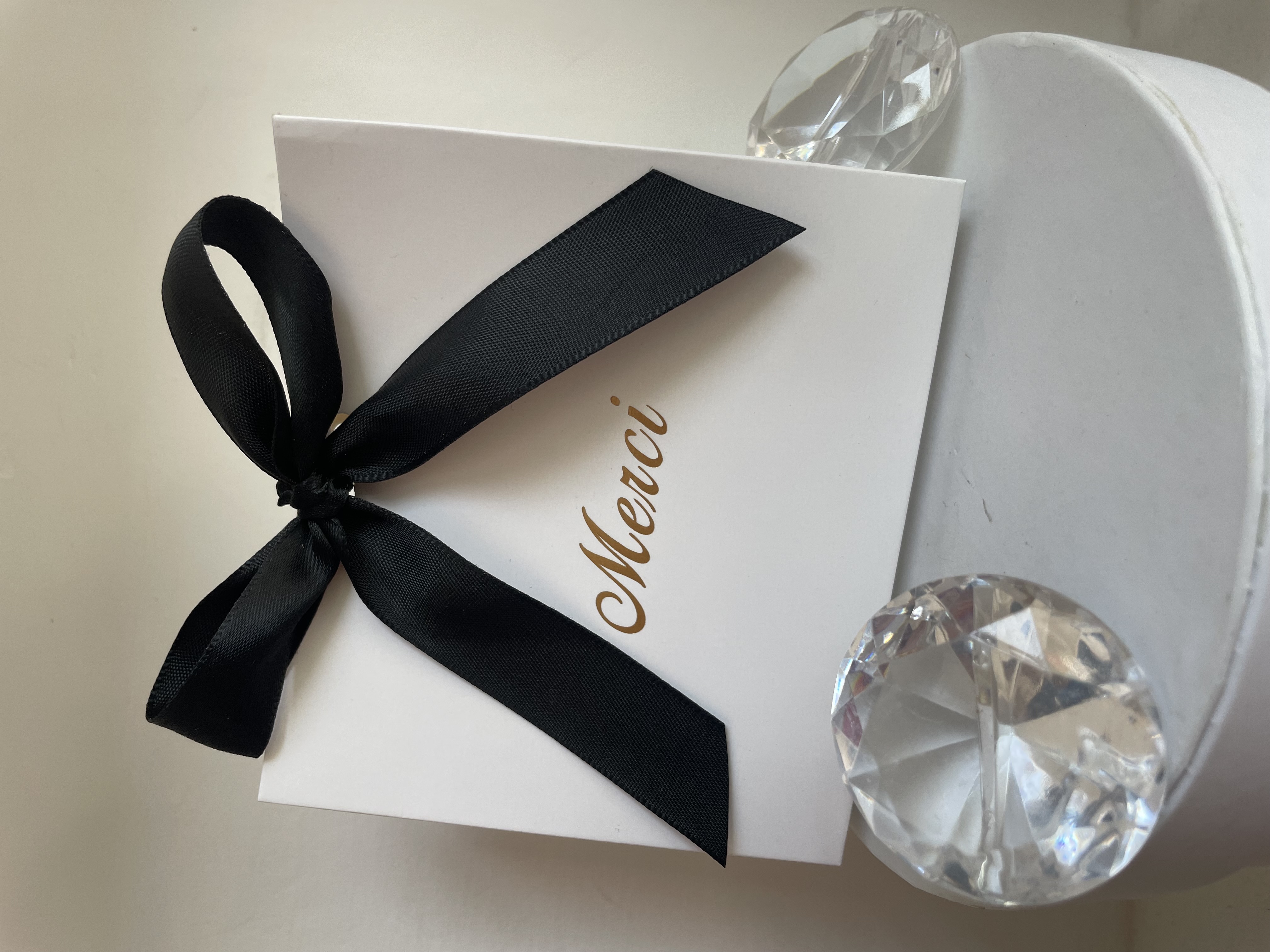 BOLSA MERCI CON MOÑO