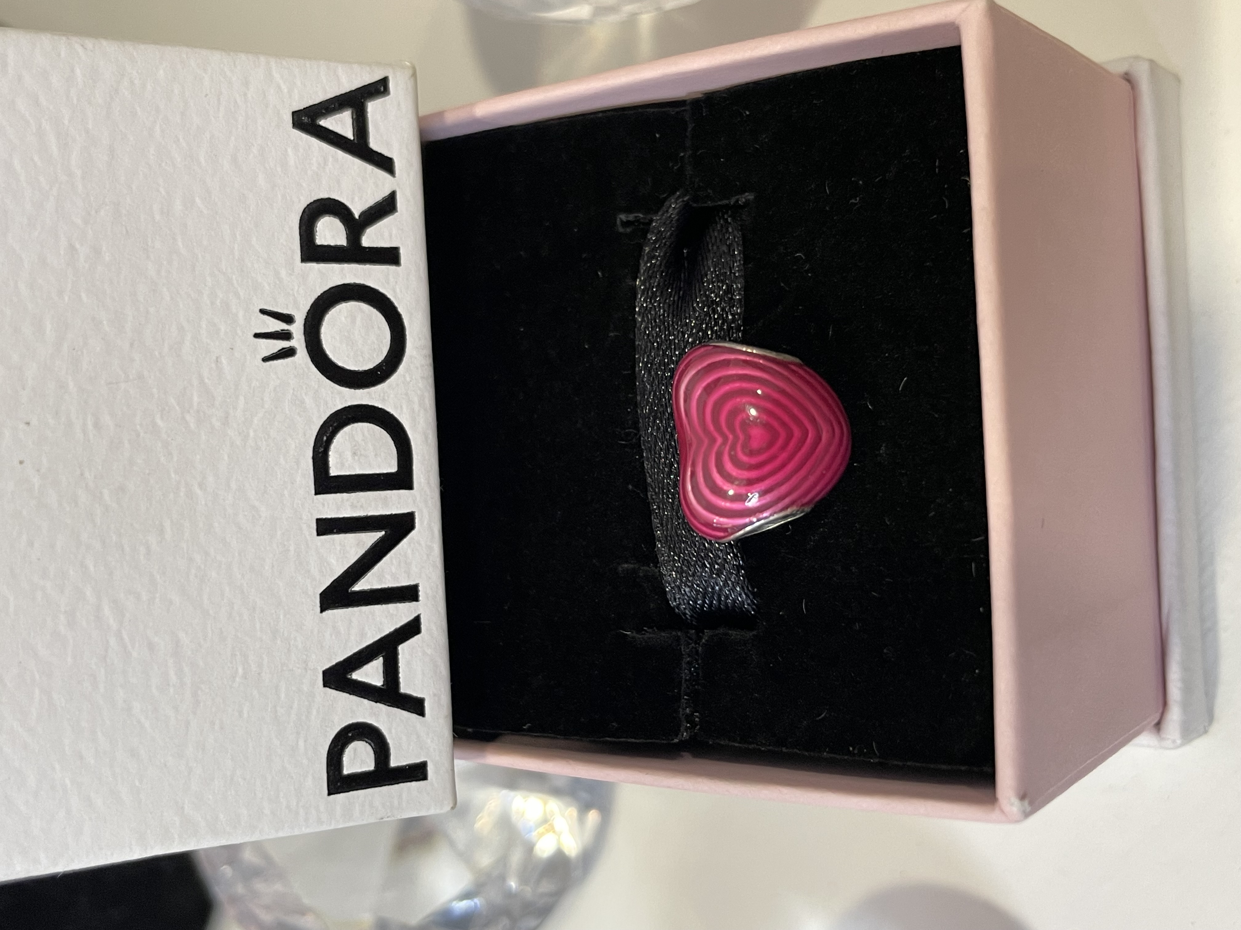 CHARM CORAZON ROSA MAMÁ