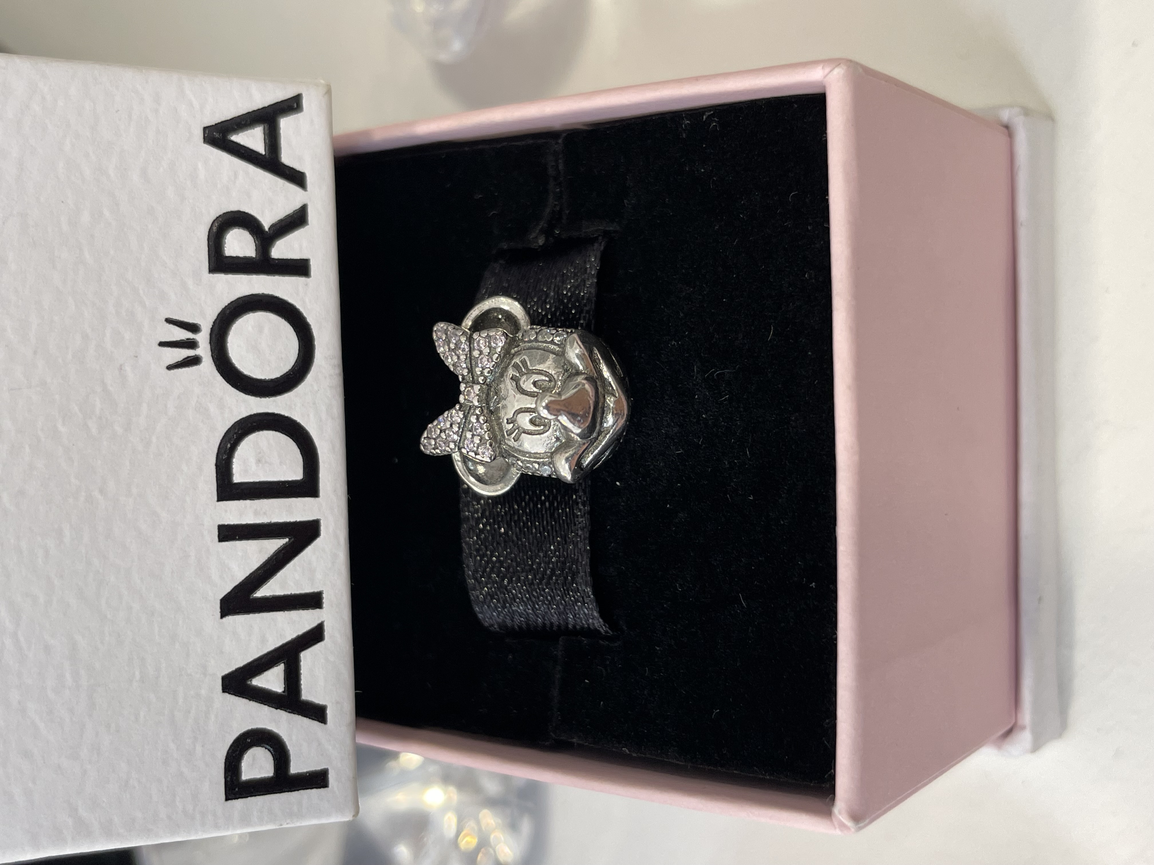 CHARM  MINNIE CABEZA MOÑO ROSA