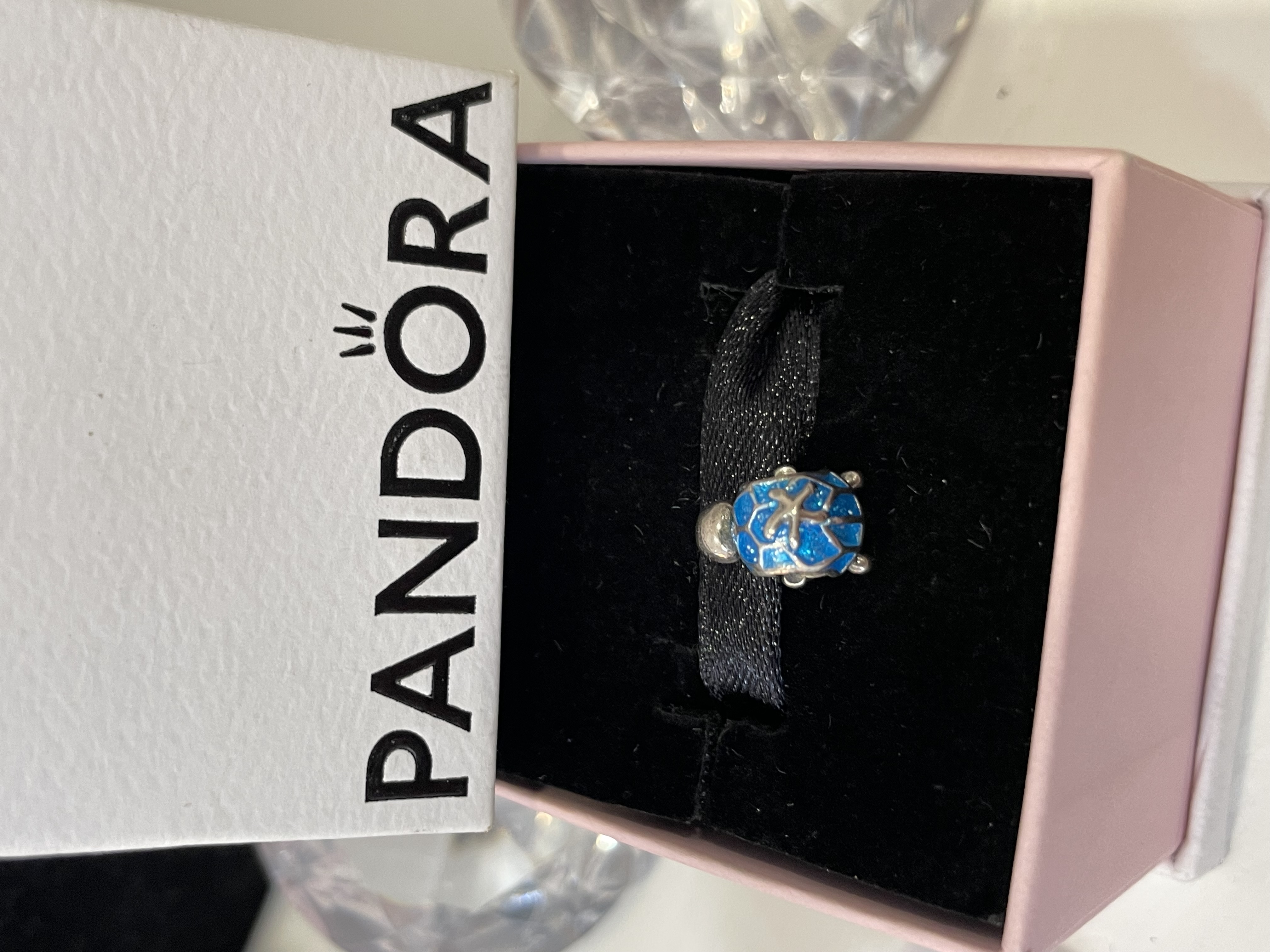 CHARM TORTUGA CORAZON AZUL 
